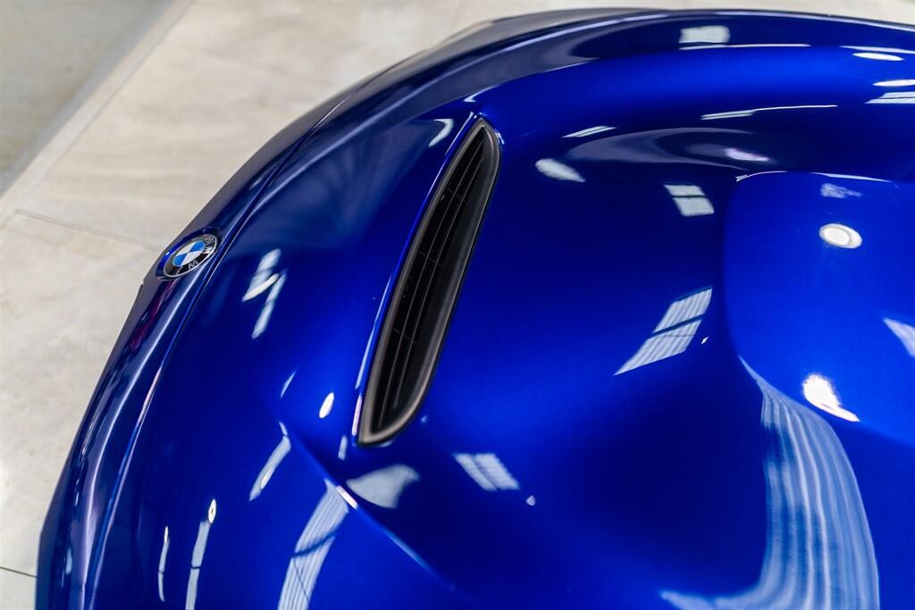 BMW M4 view 14