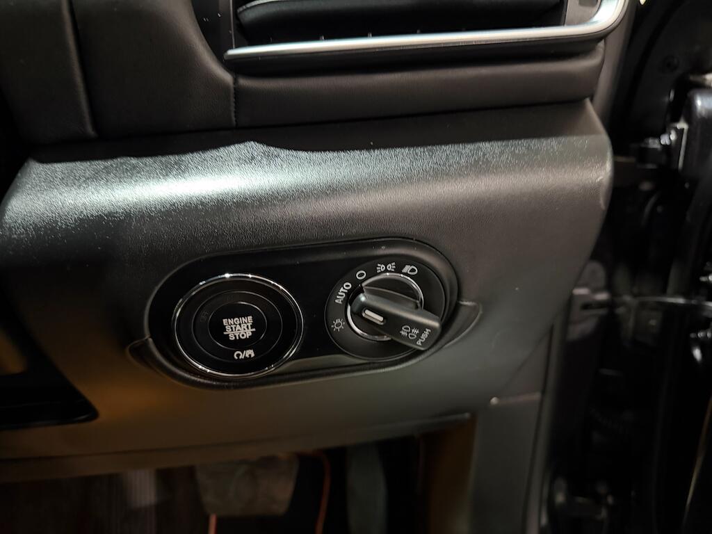 Maserati Levante view 40