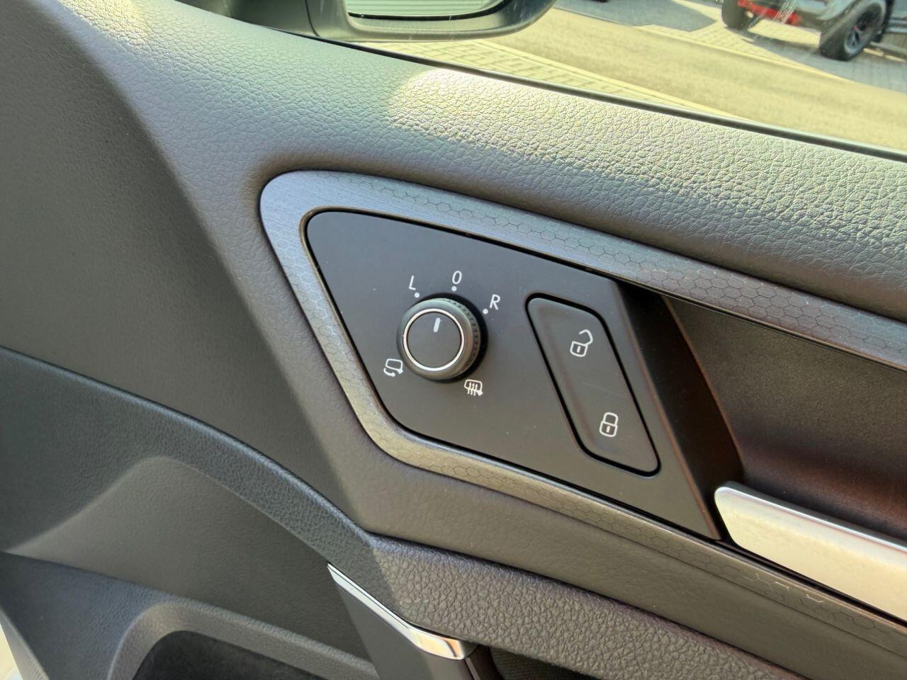 Volkswagen Golf view 27