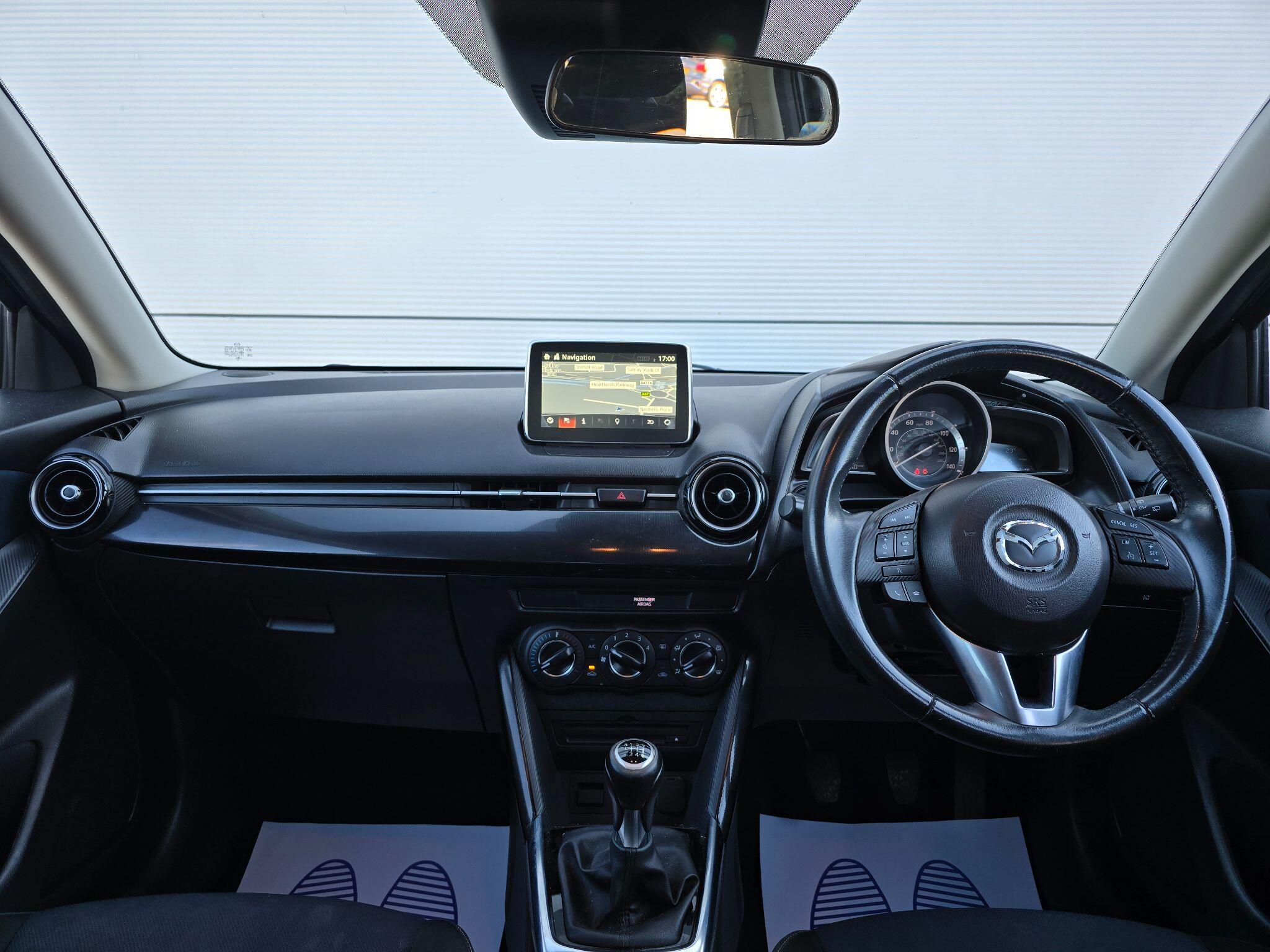 Mazda Mazda2 view 14