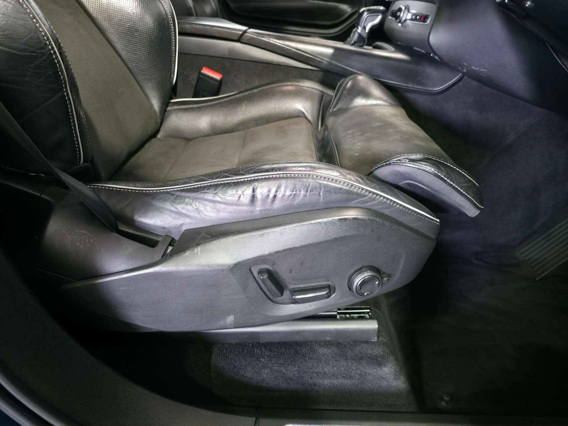 Volvo XC90 view 12