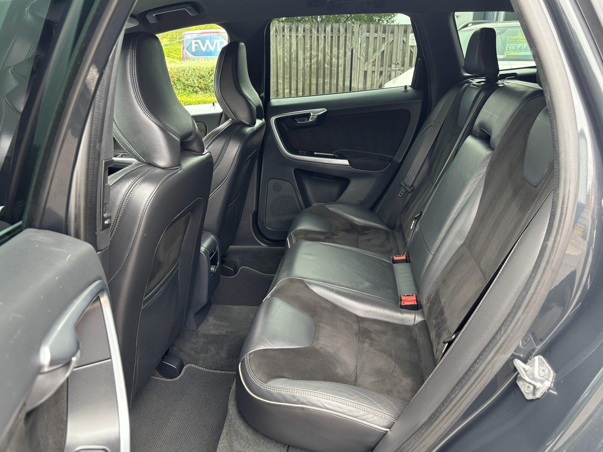 Volvo XC60 view 15