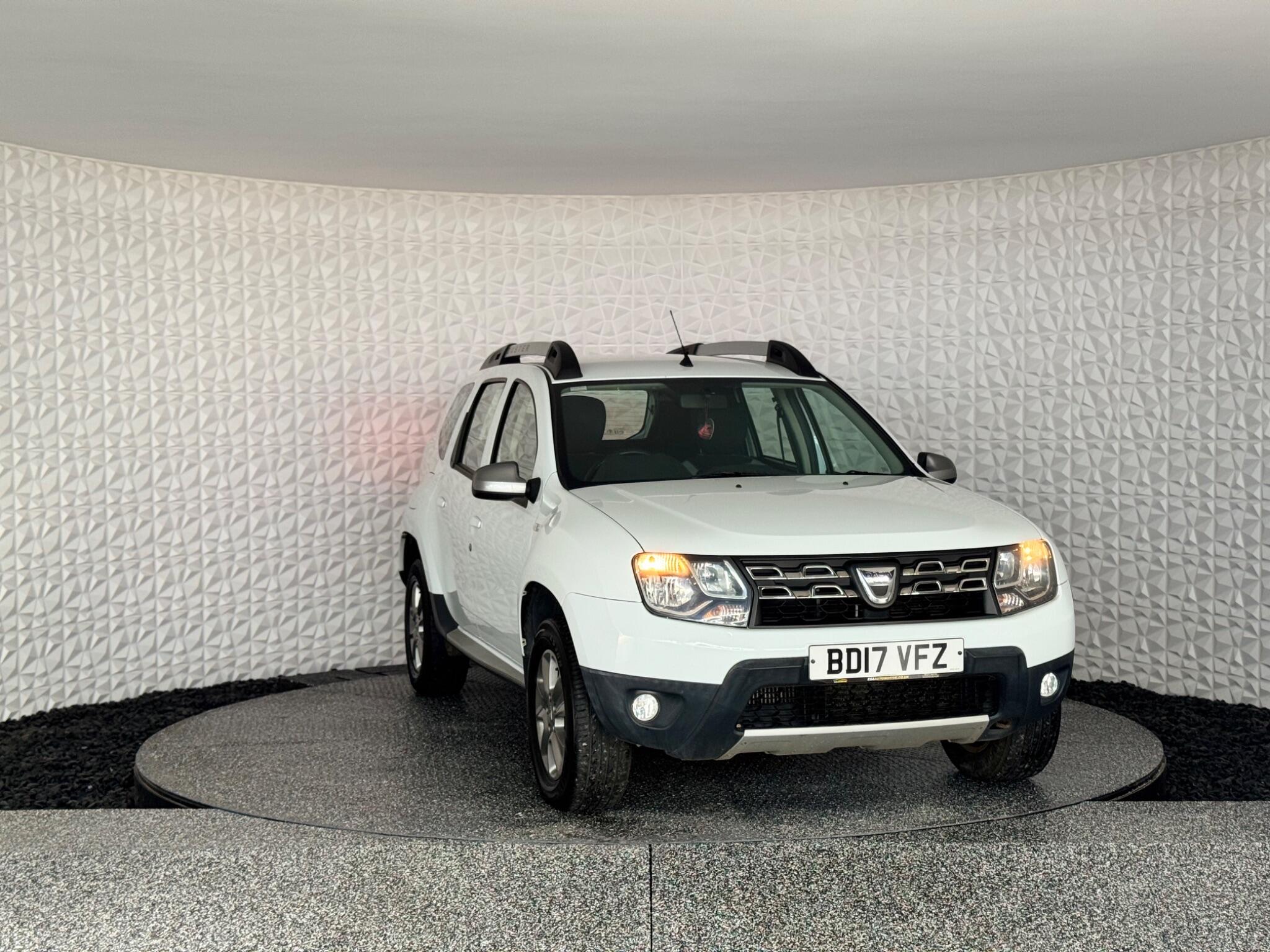 Dacia Duster view 6