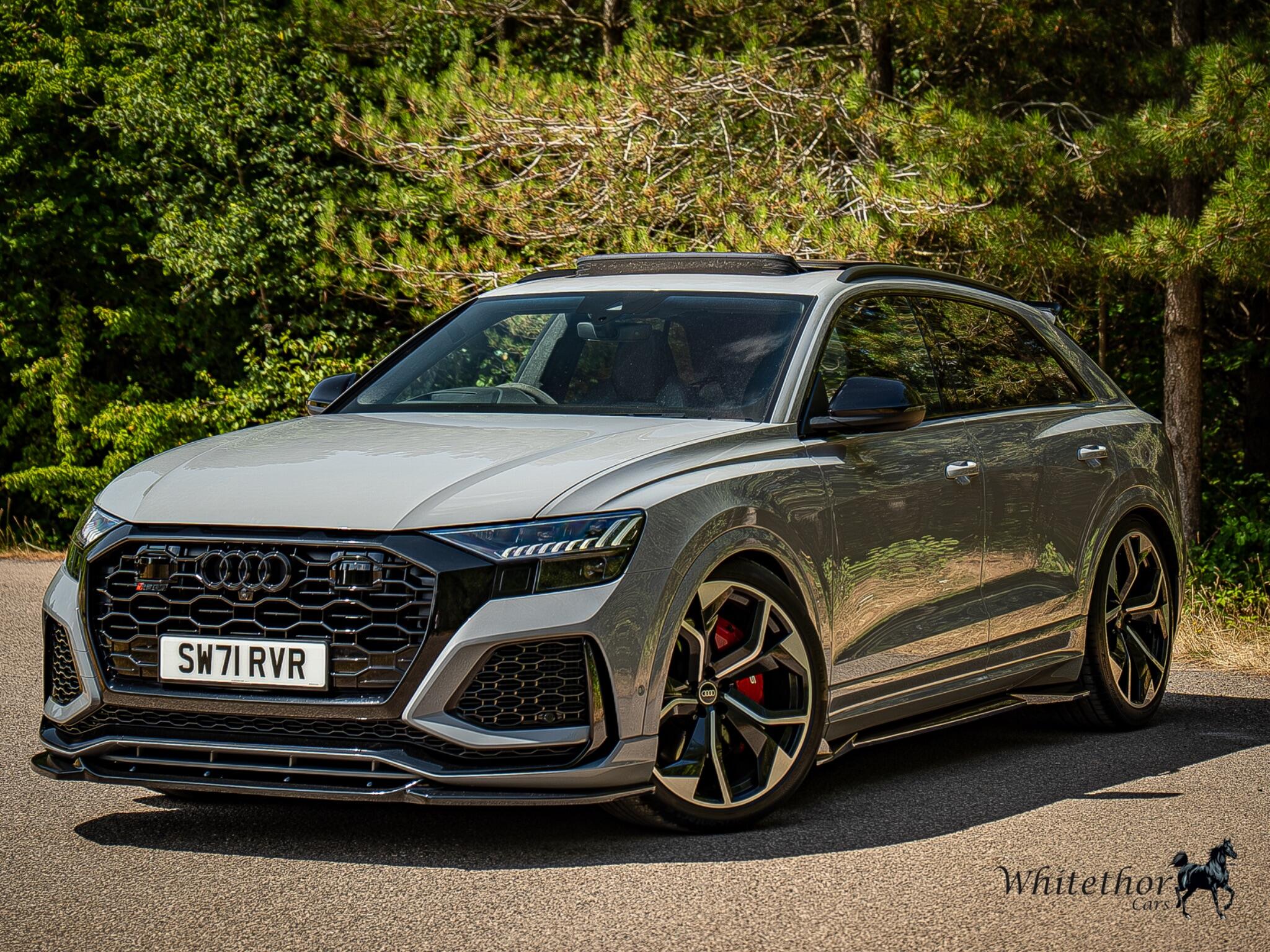 Audi RS Q8 view 63