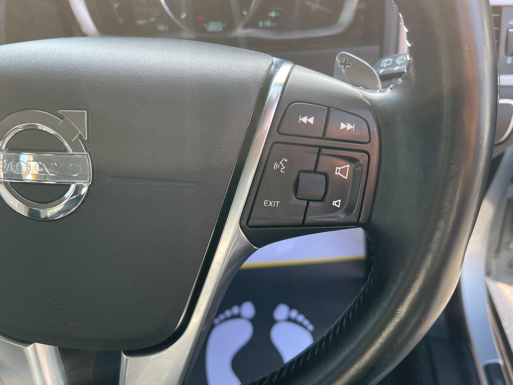 Volvo XC70 view 30