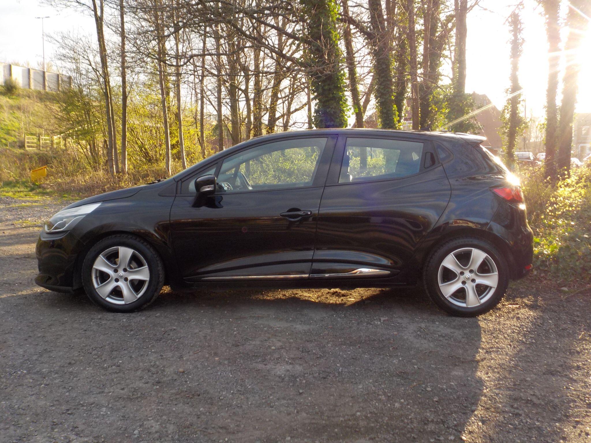 Renault Clio 1.5 dCi Dynamique MediaNav Euro 5 (s/s) 5dr