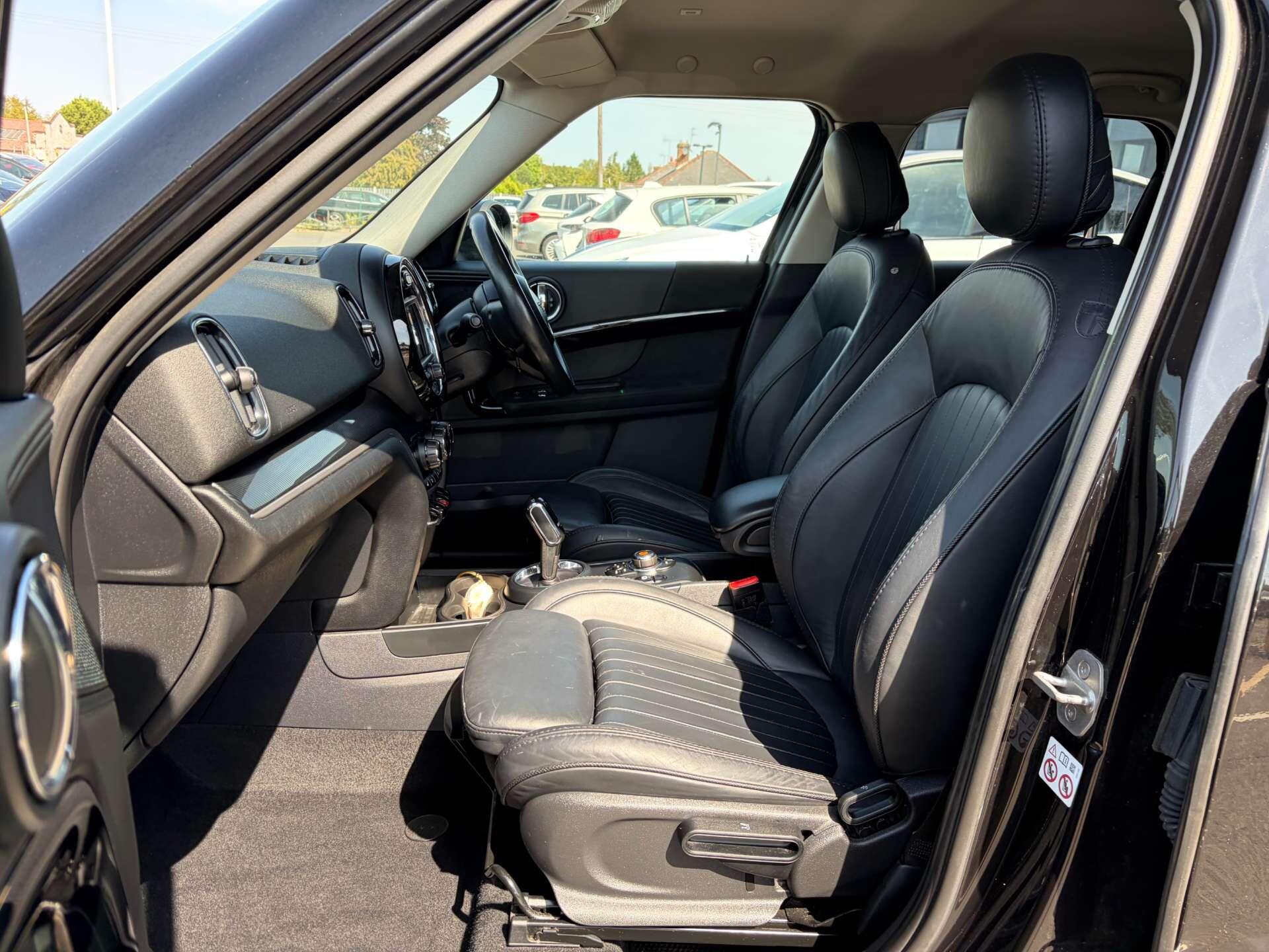 Mini Countryman view 15