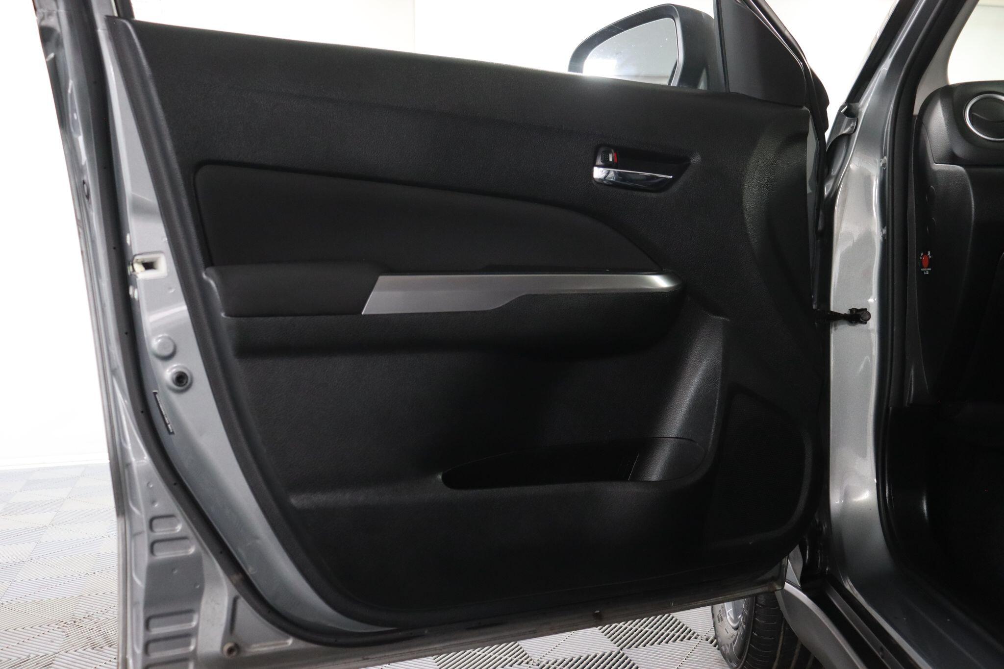 Suzuki Vitara view 41