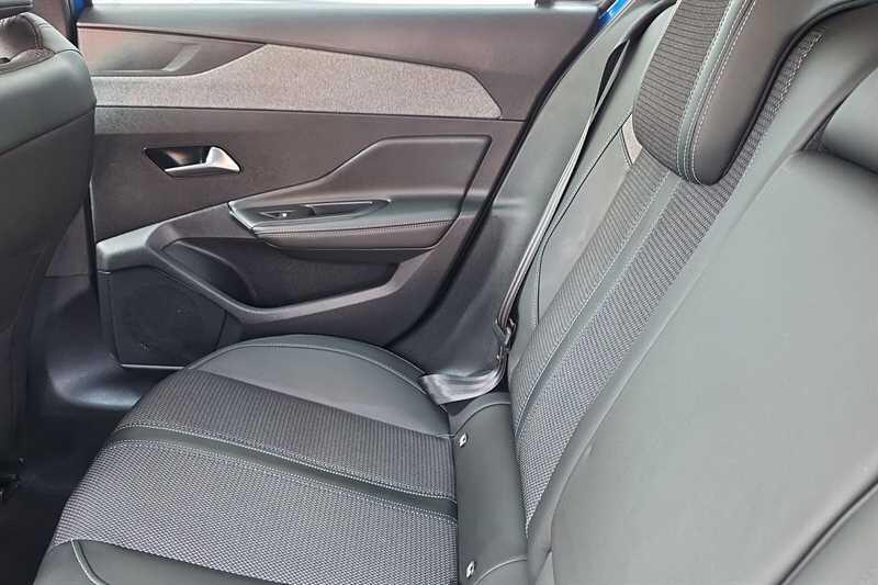 Peugeot 308 view 26