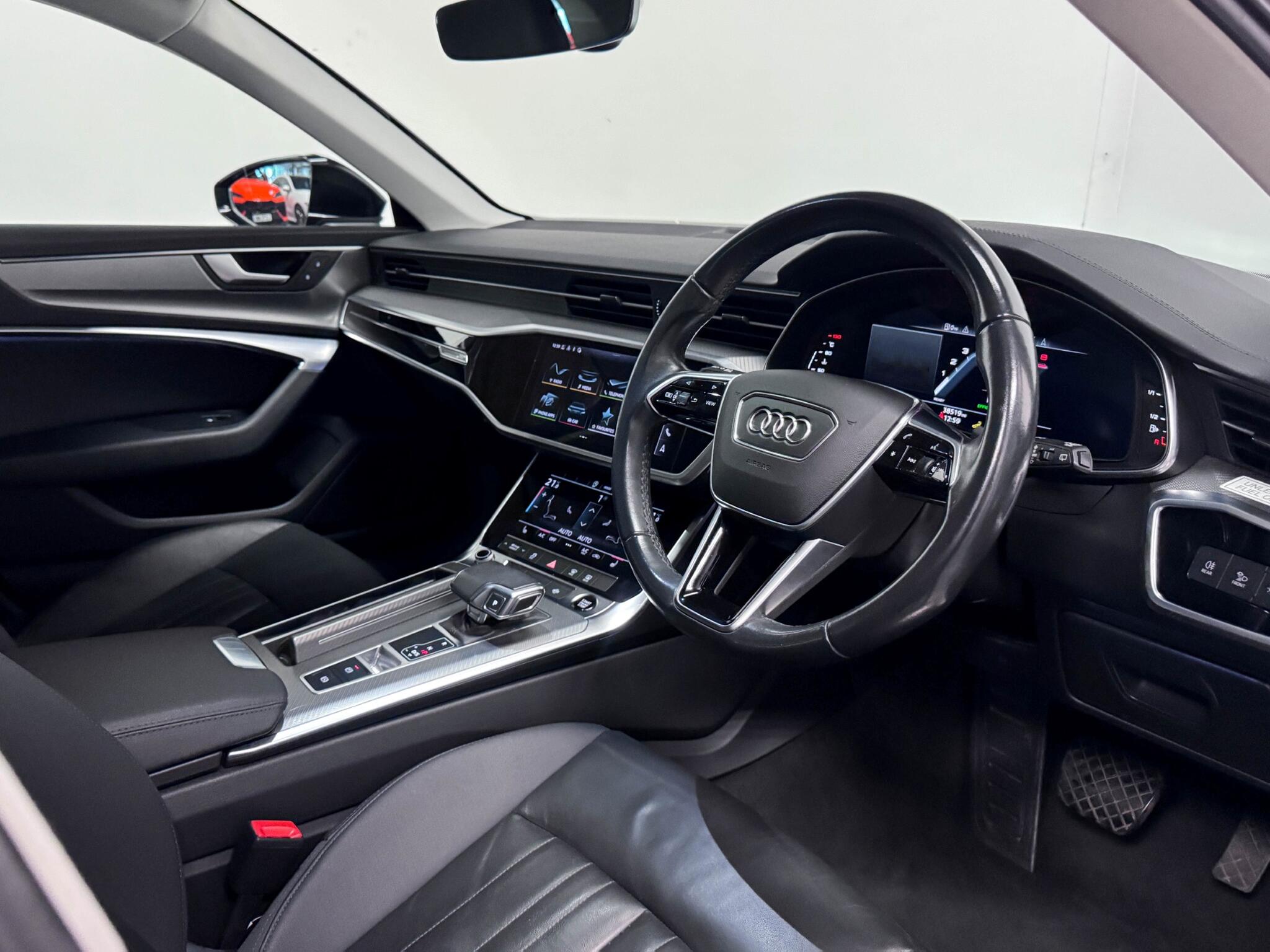 Audi A6 view 29