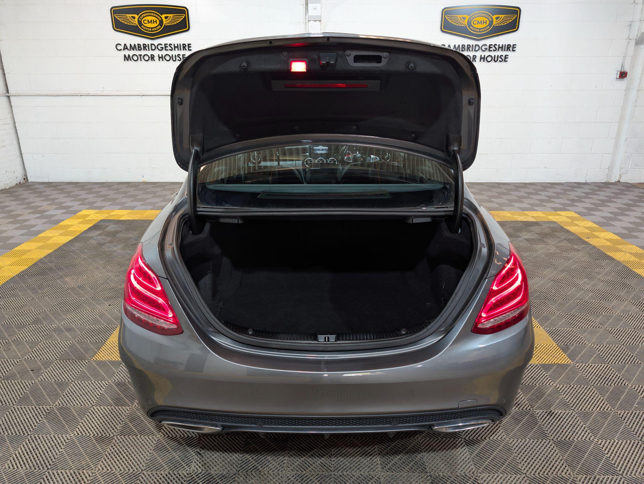 Mercedes-Benz C Class view 60