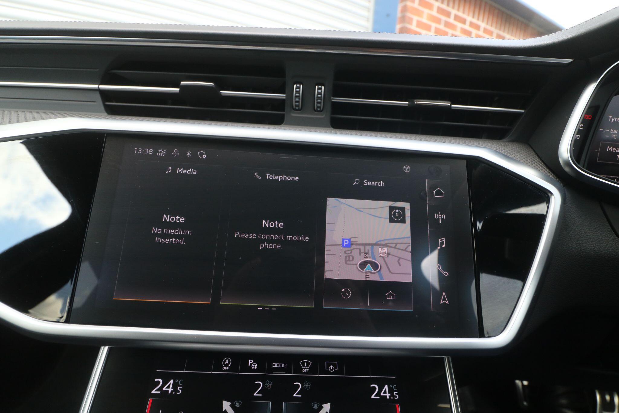 Audi RS6 view 18