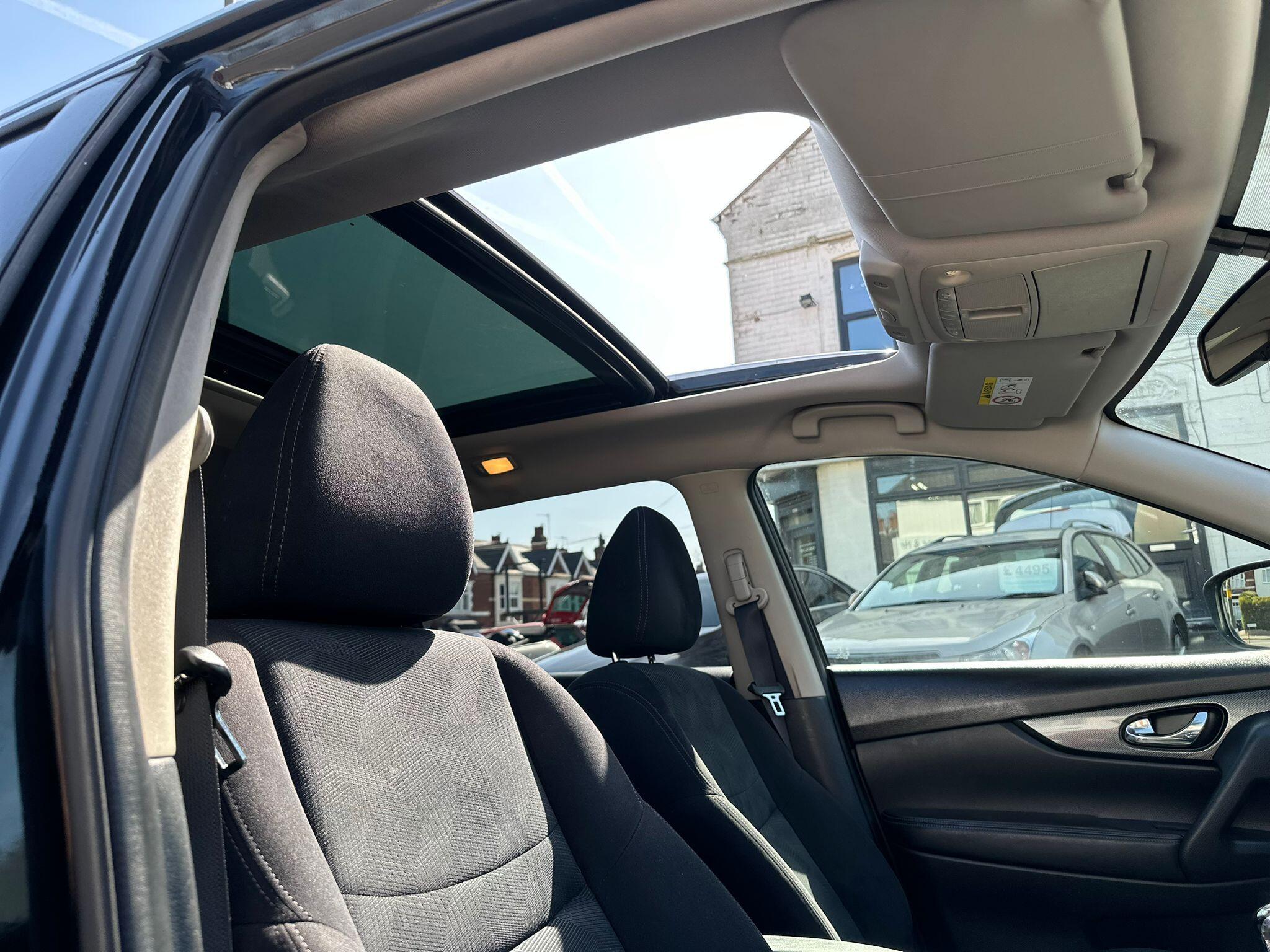Nissan X-Trail view 5