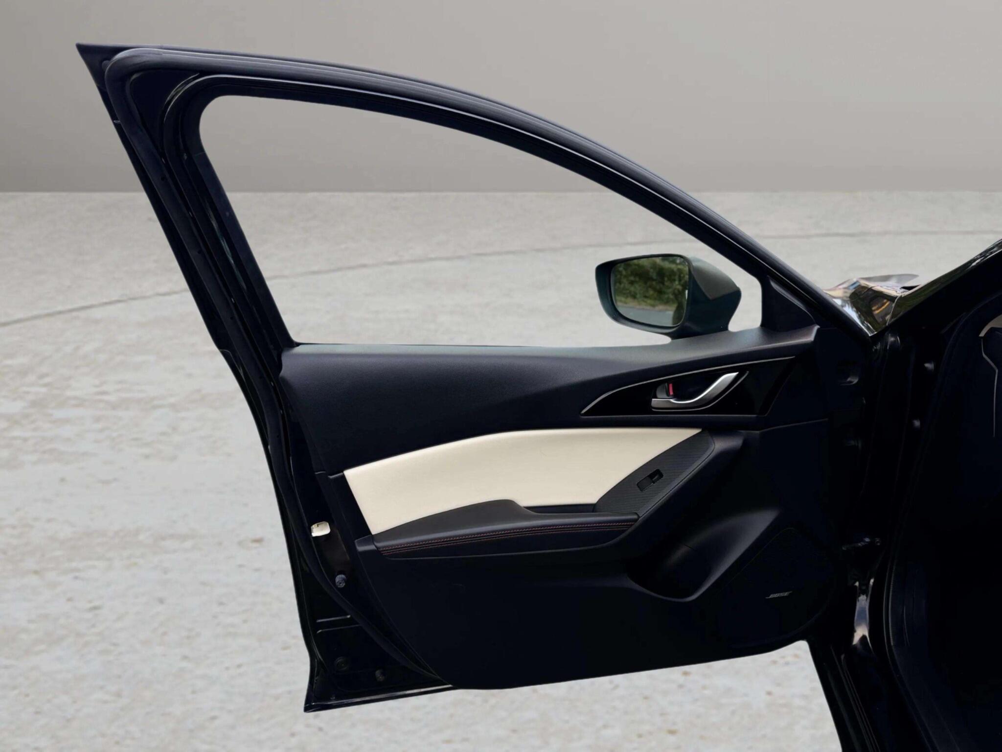 Mazda Skyactiv-G view 37