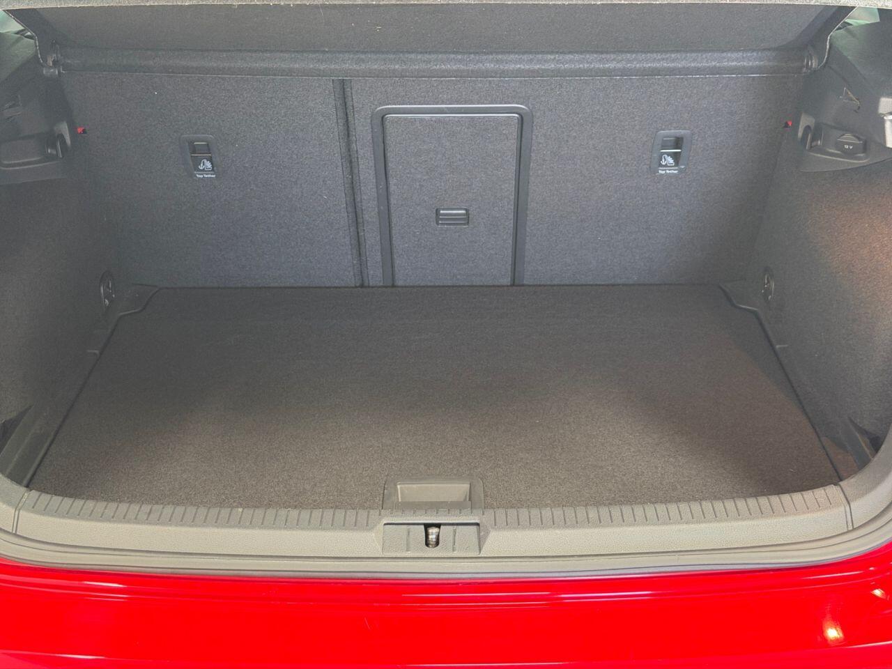 Volkswagen Golf view 37