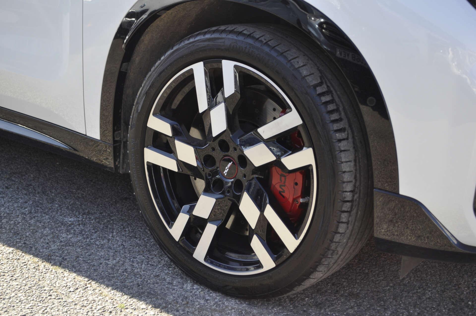 Mini Countryman view 33