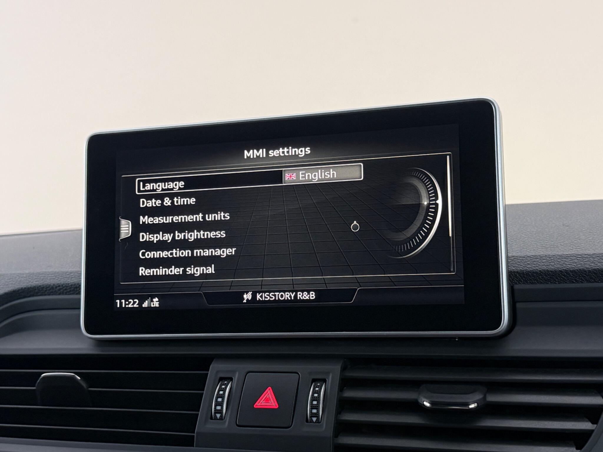 Audi Q5 view 26