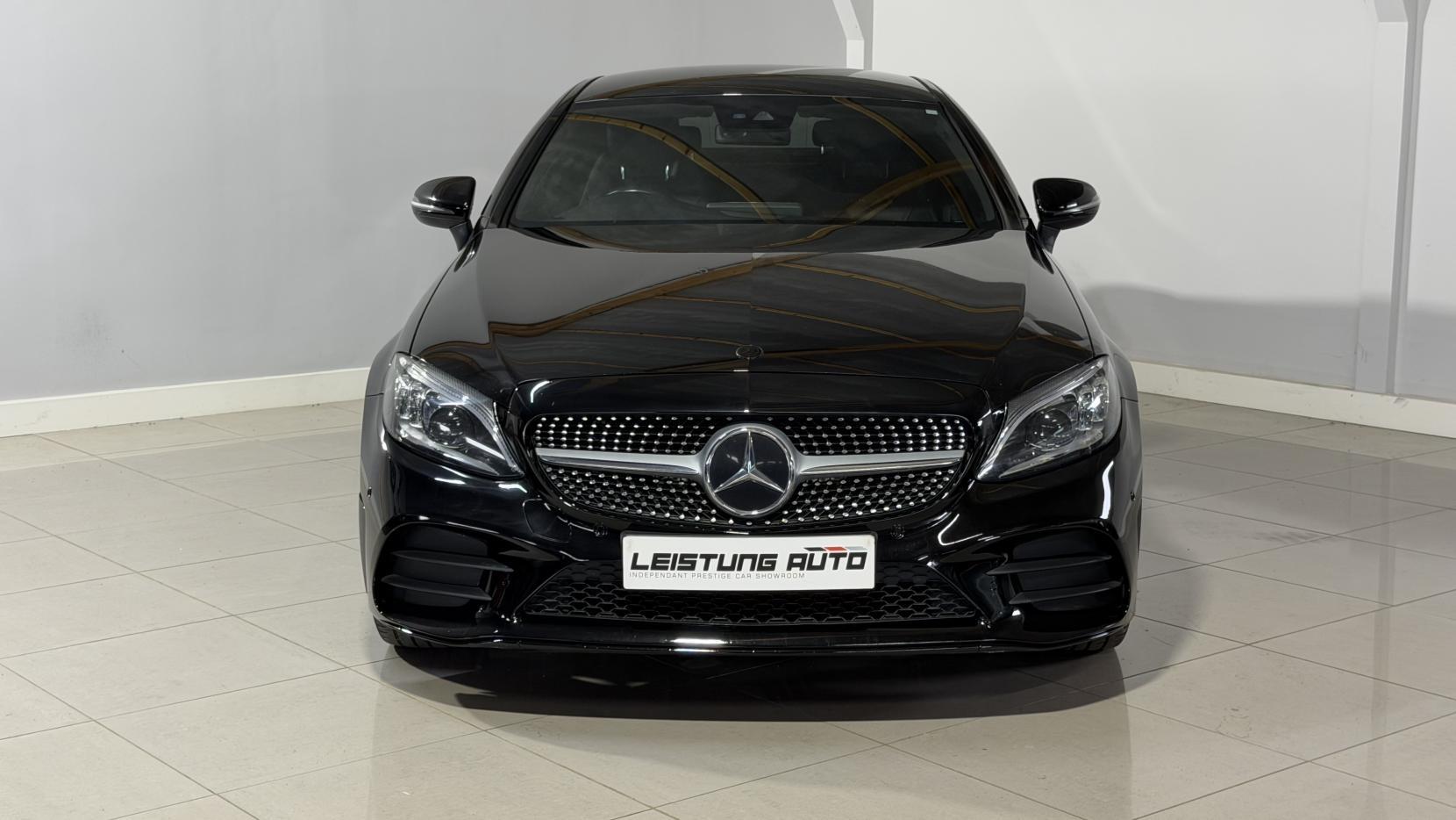 Mercedes-Benz C Class view 4