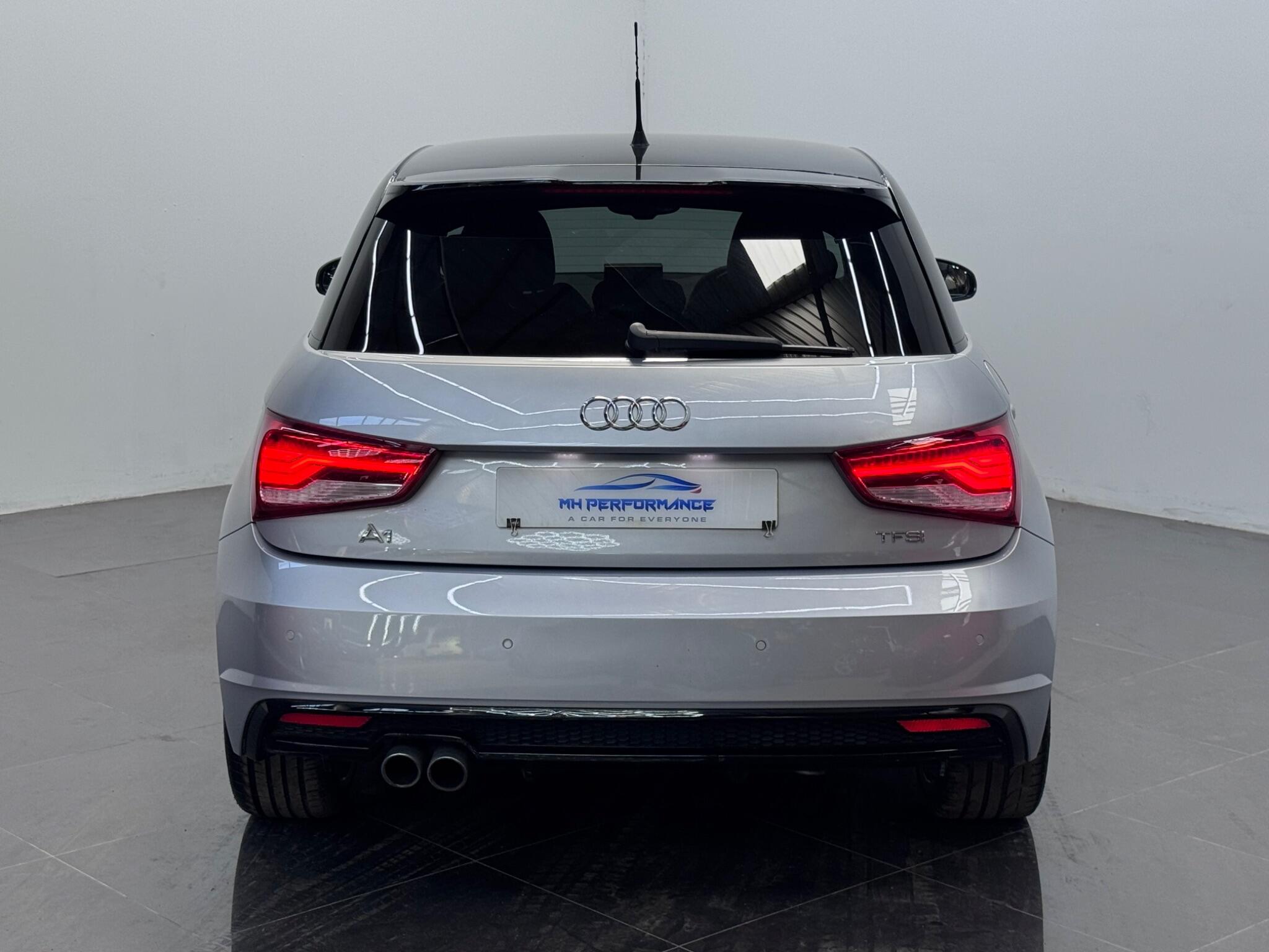 Audi A1 view 4