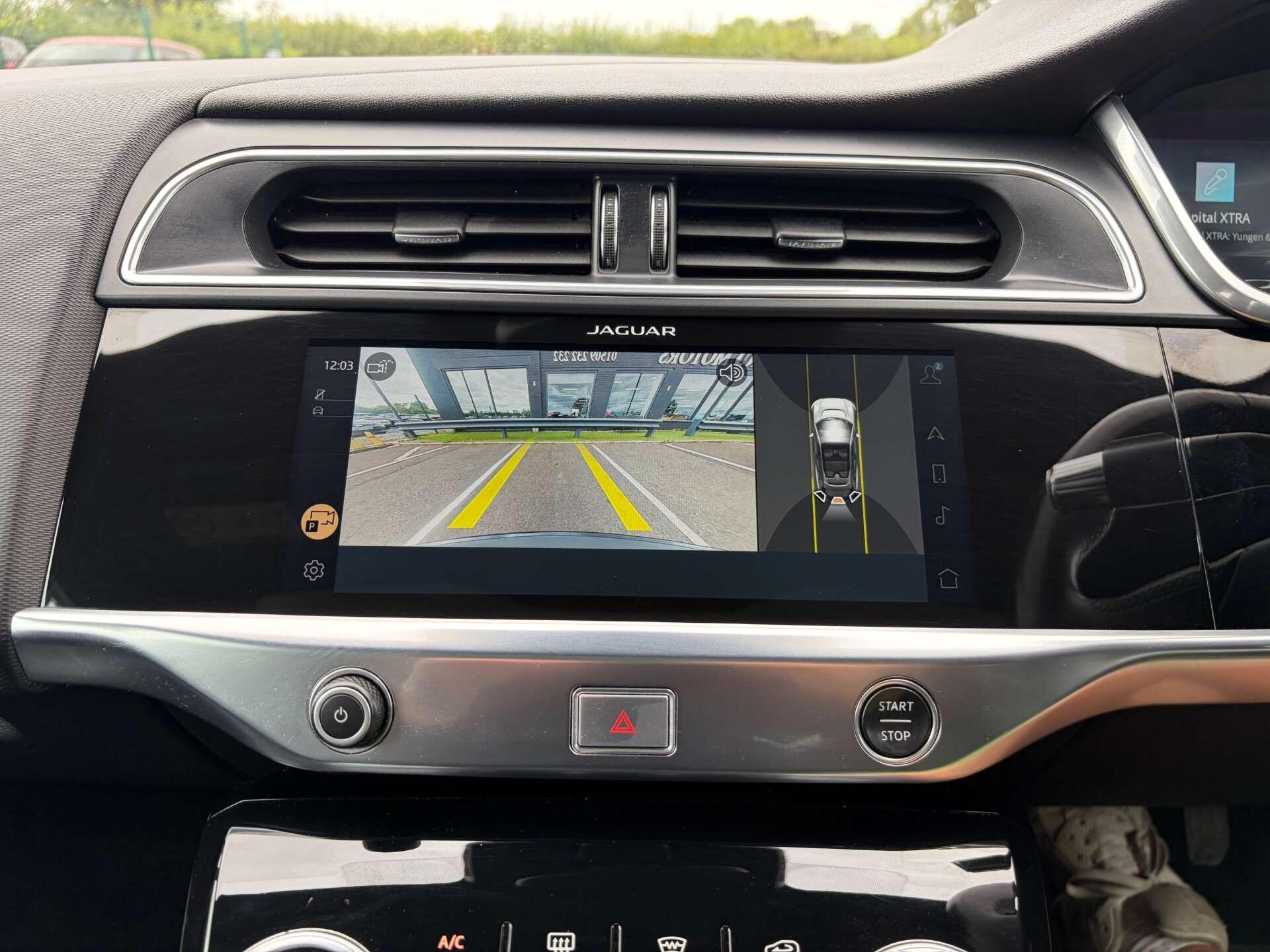 Jaguar I-Pace view 54
