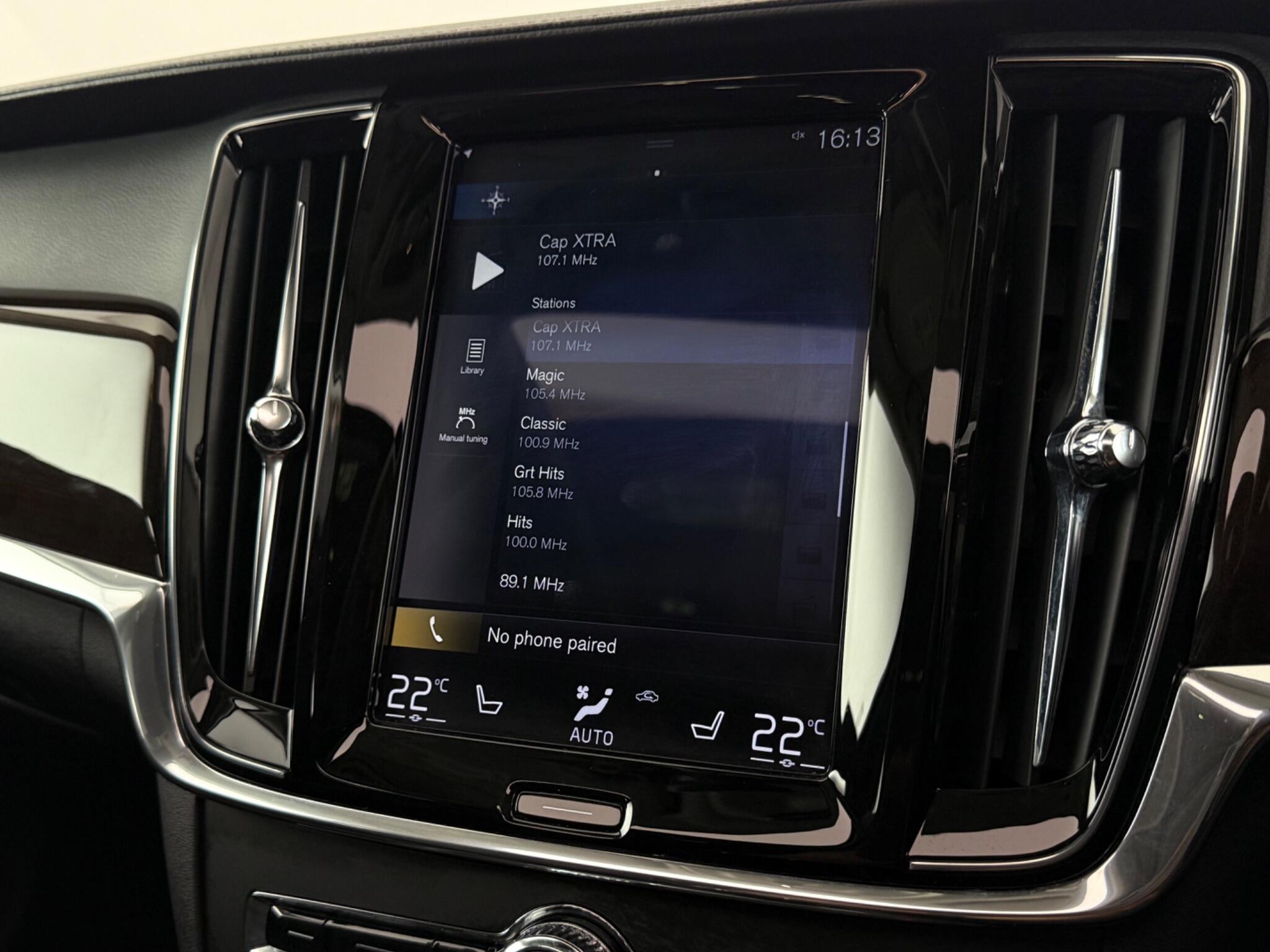 Volvo V90 view 32