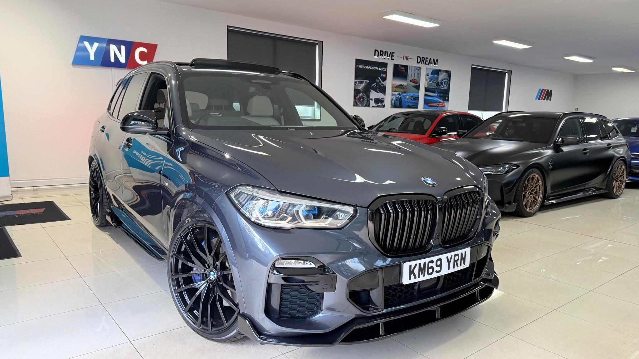 BMW X5 view 5