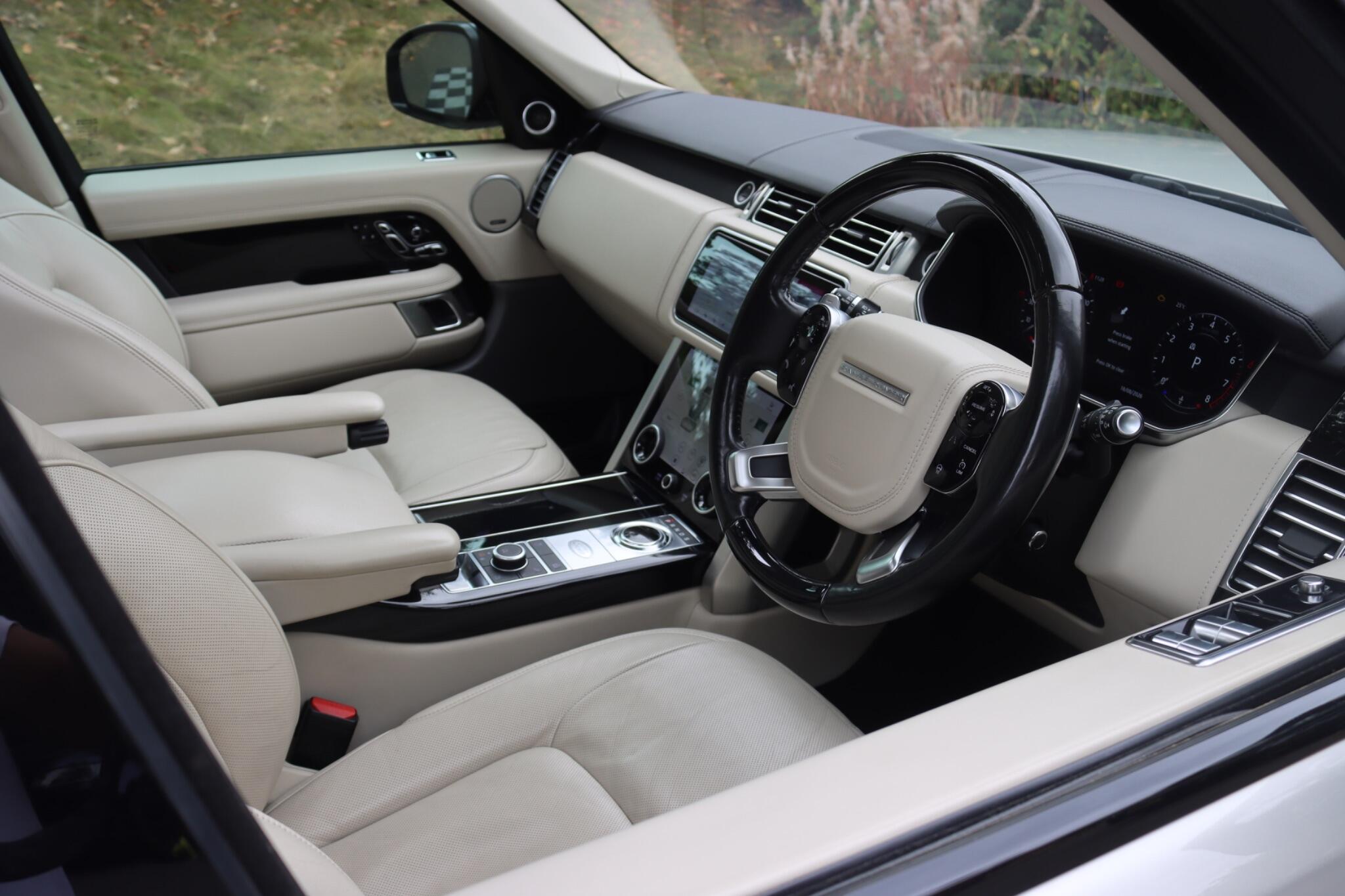 Land Rover Range Rover view 74