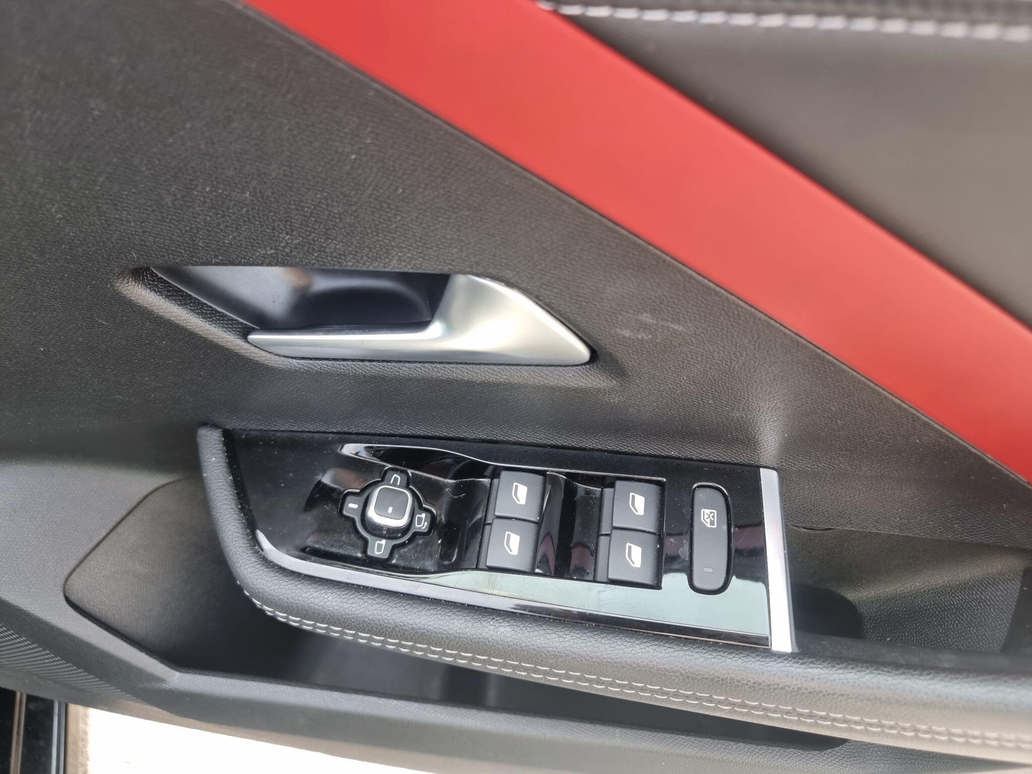 Vauxhall Astra view 24