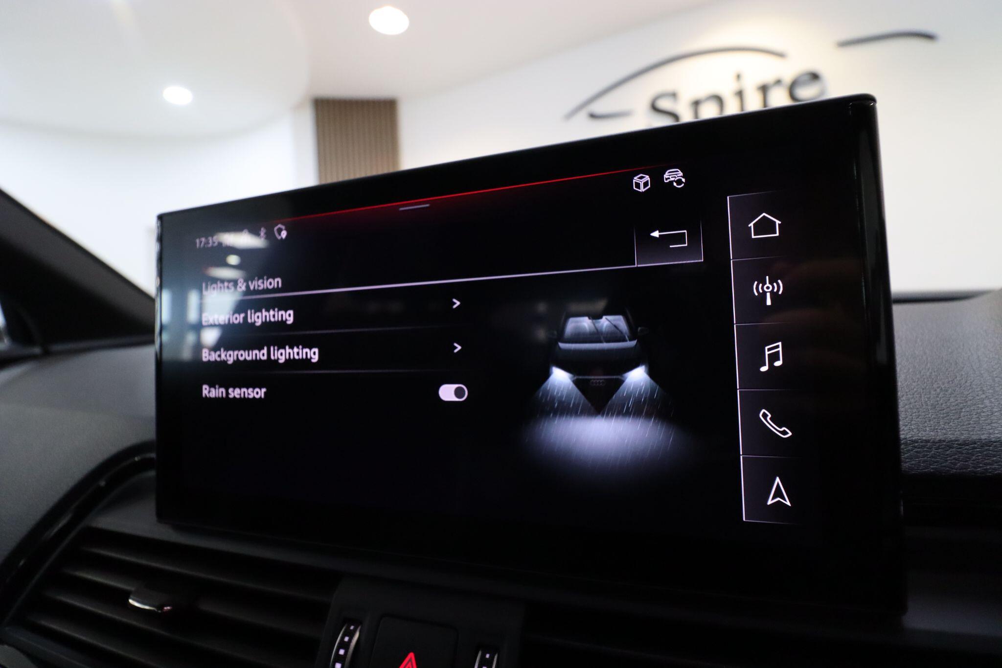 Audi Q5 view 29