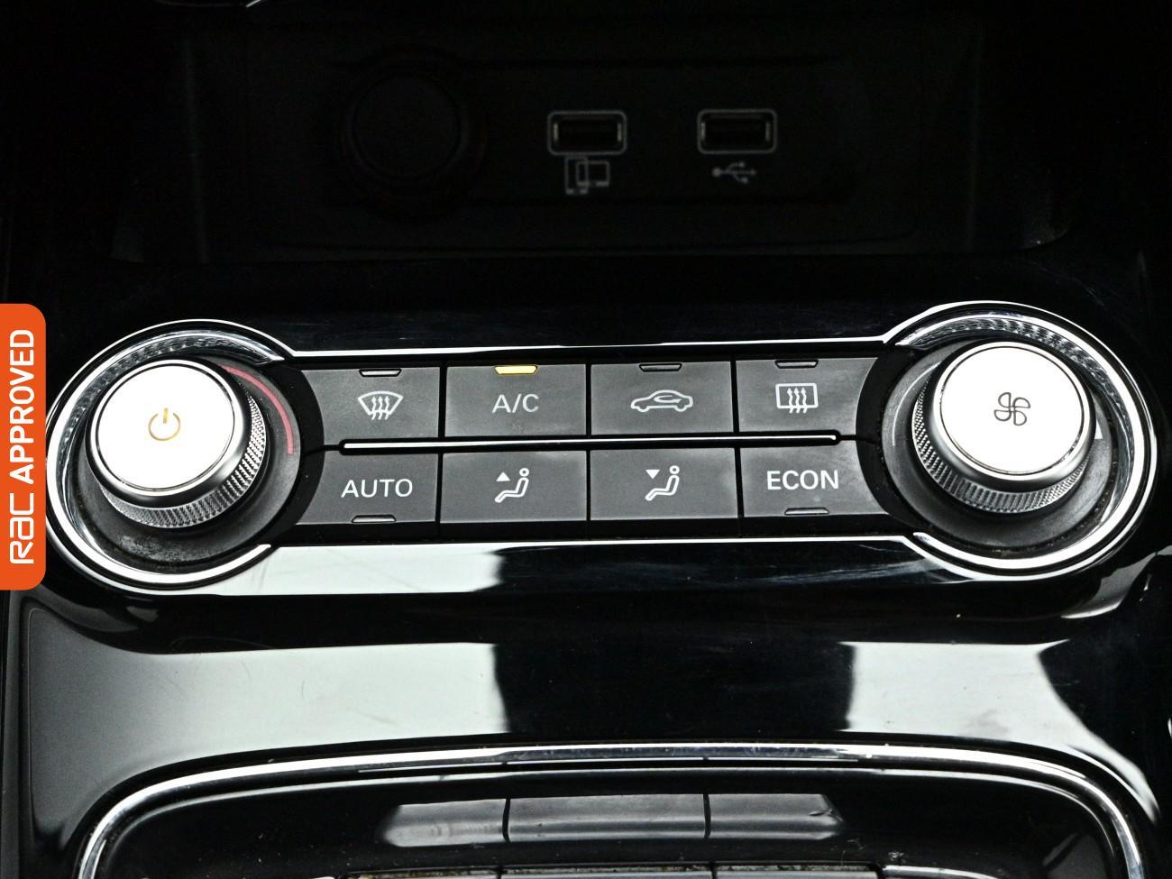 MG MG5 view 19