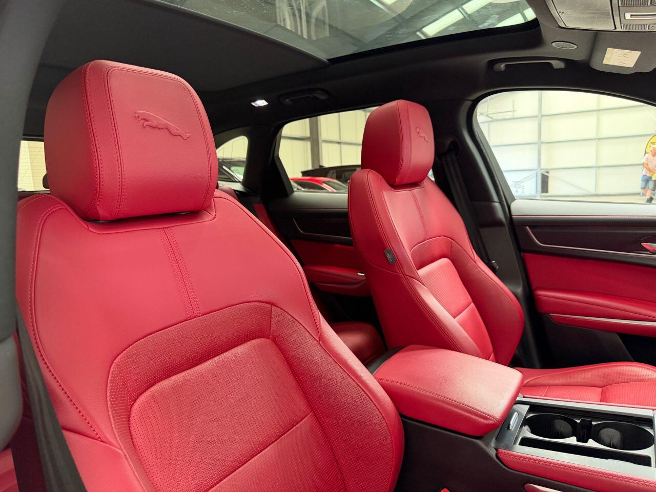 Jaguar F-Pace view 6