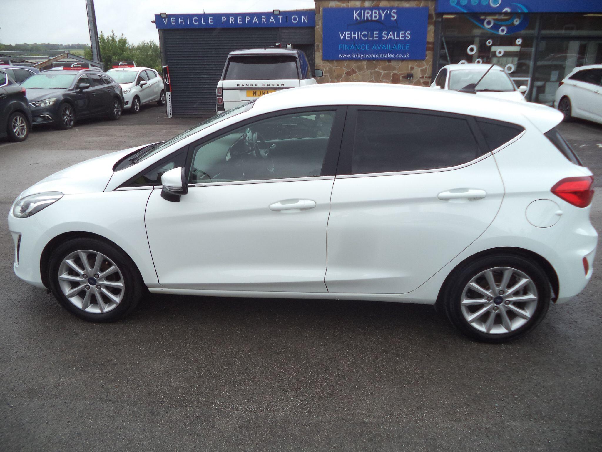 Ford Fiesta view 5