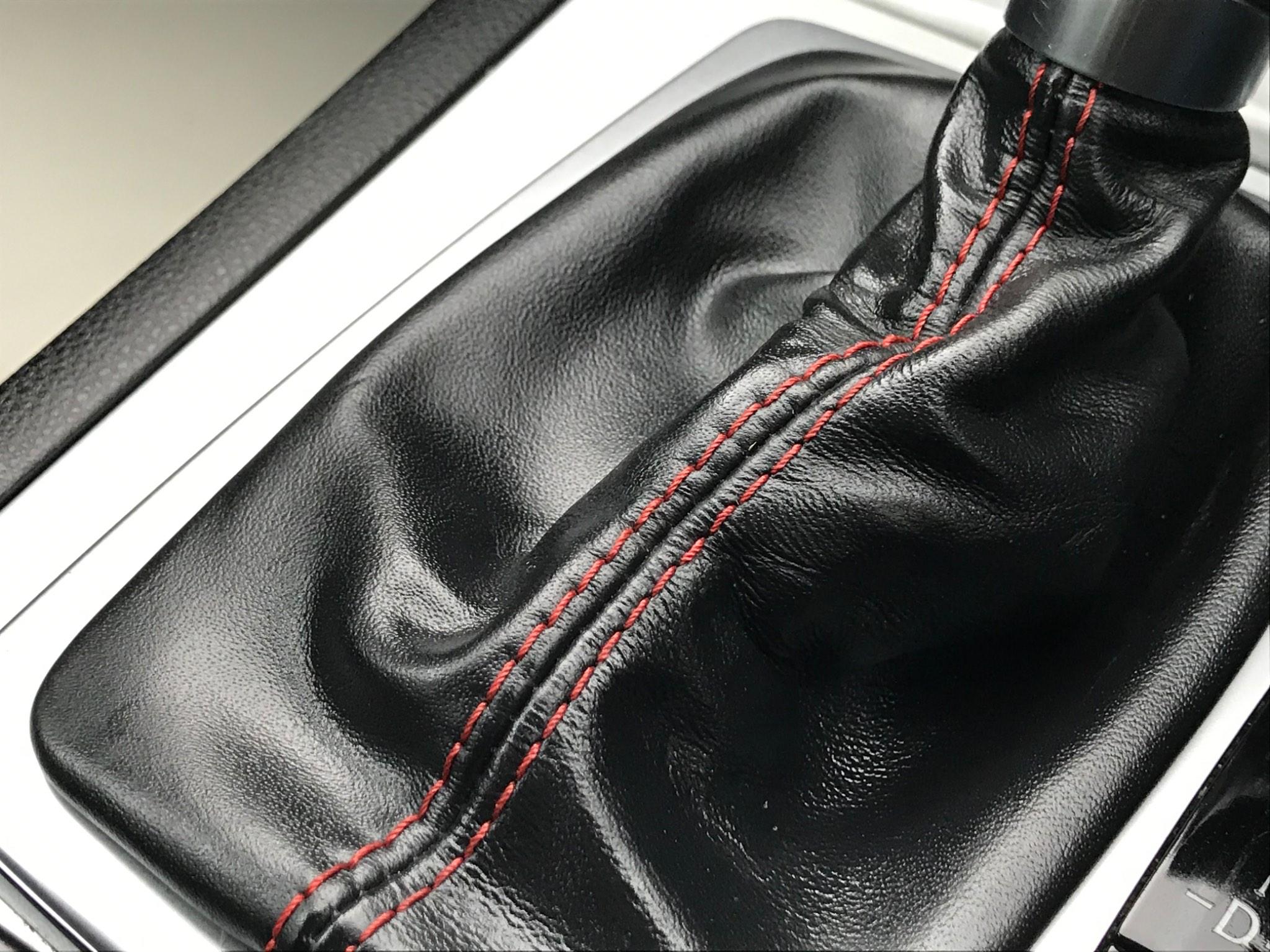 Mercedes-Benz SLK view 17