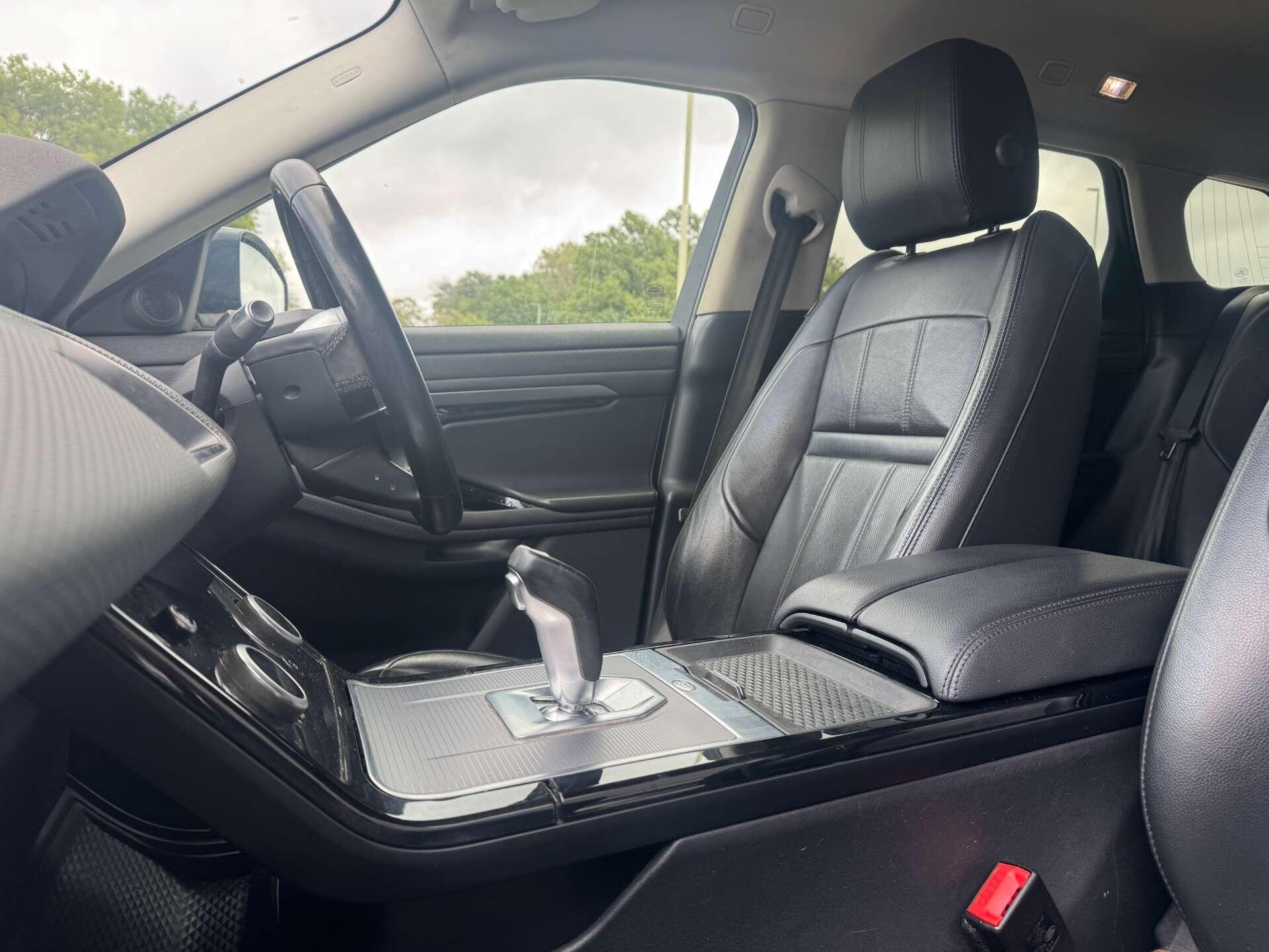 Land Rover Range Rover Evoque view 24