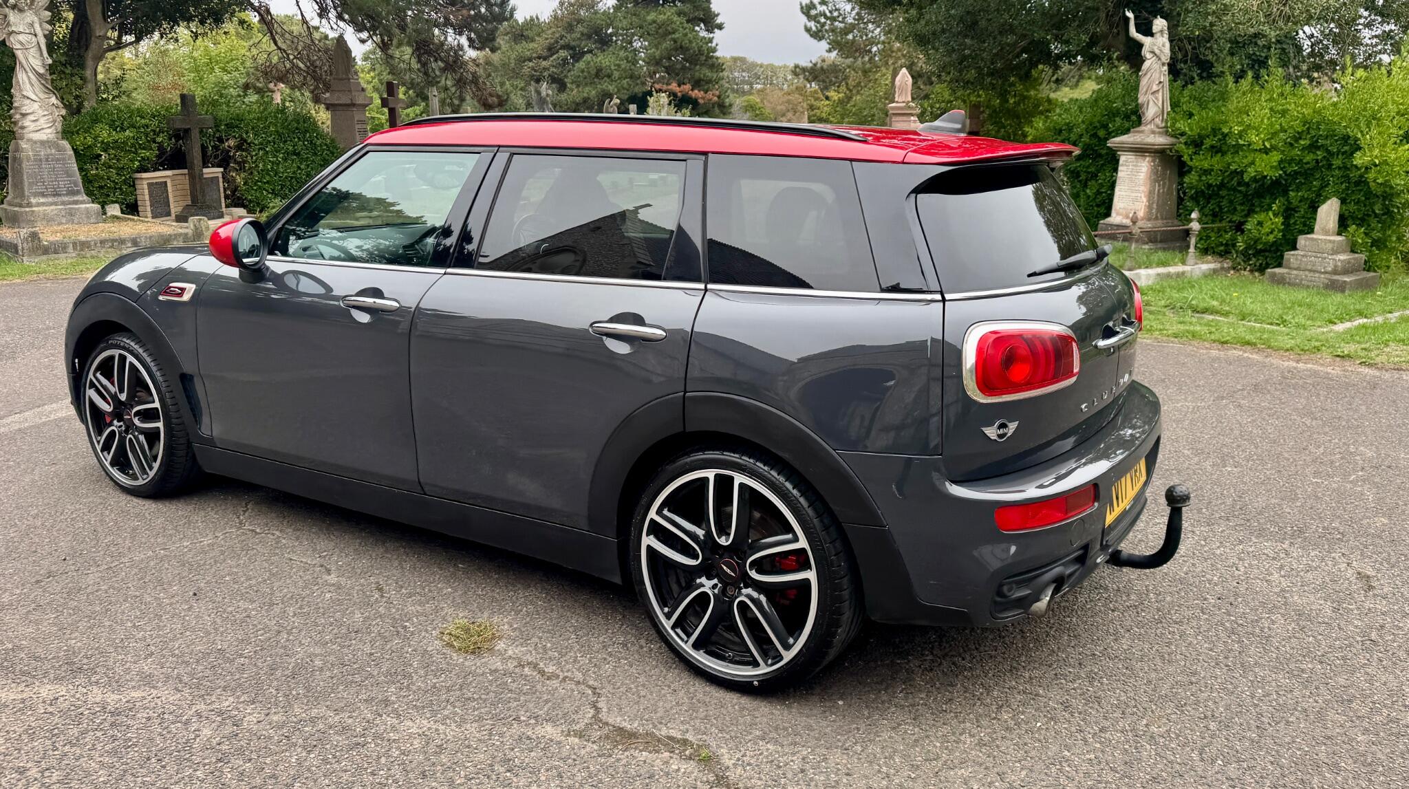 Mini Clubman view 13