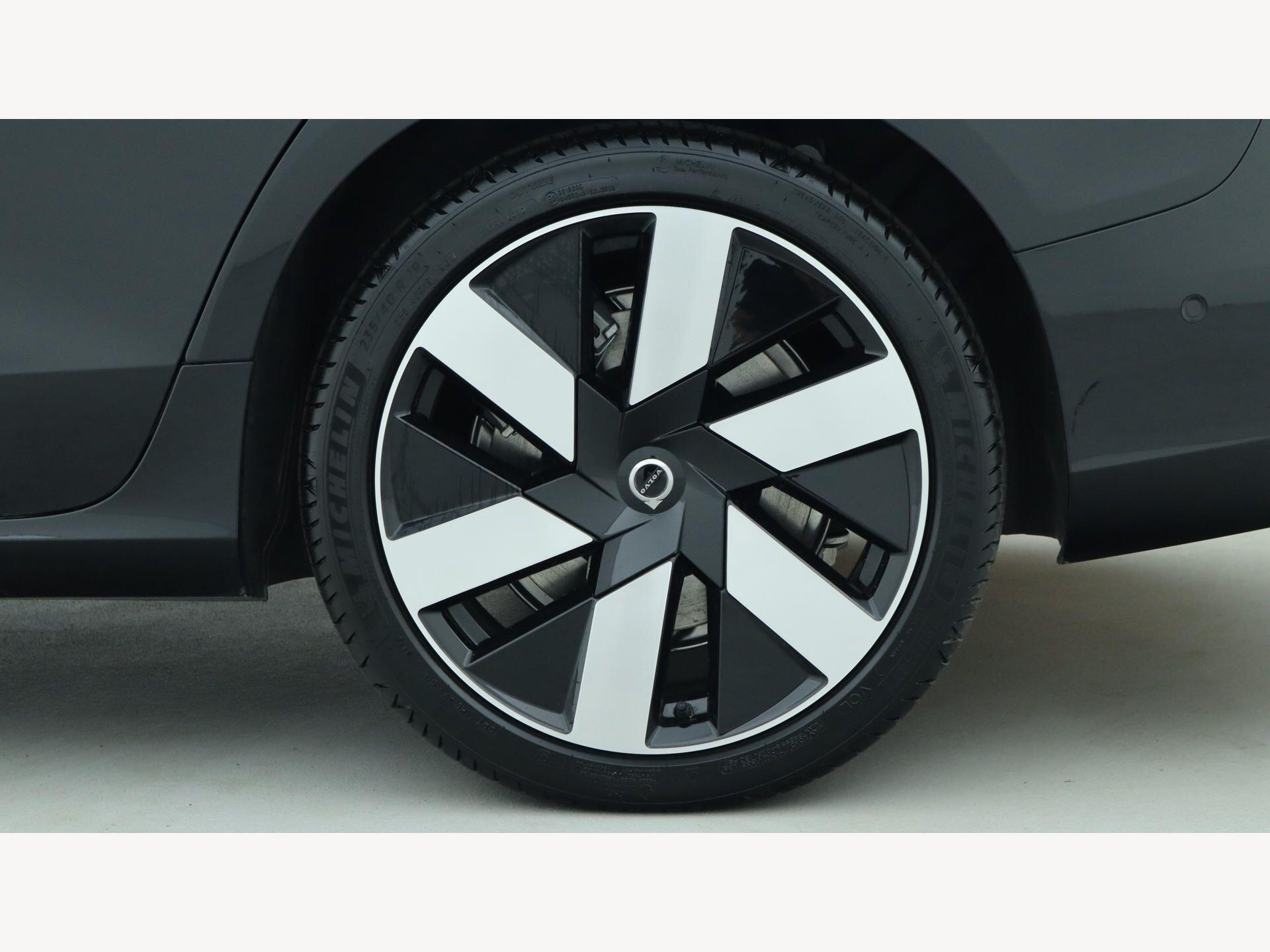 Volvo V60 view 12