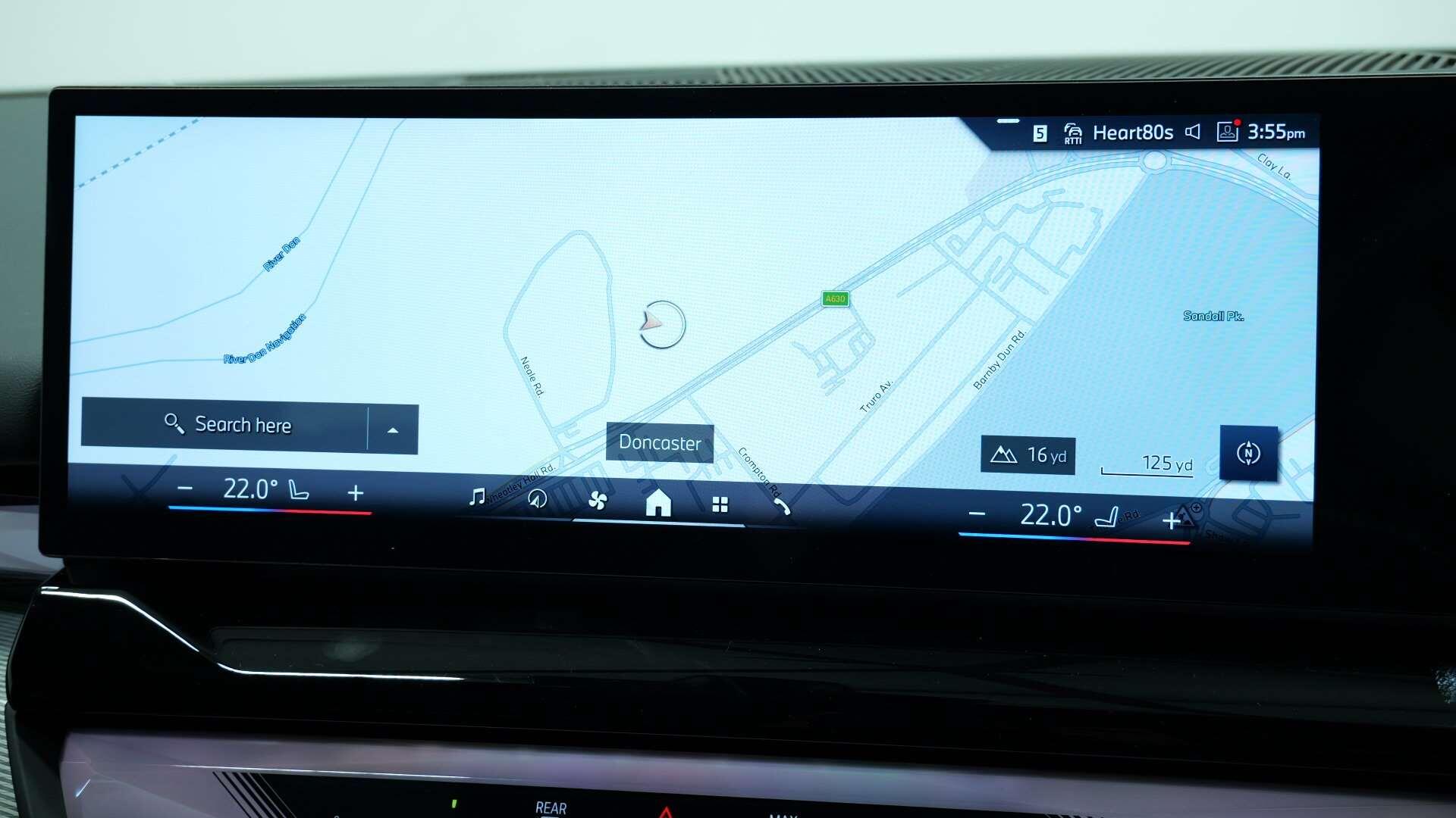 BMW 5 Series view 24