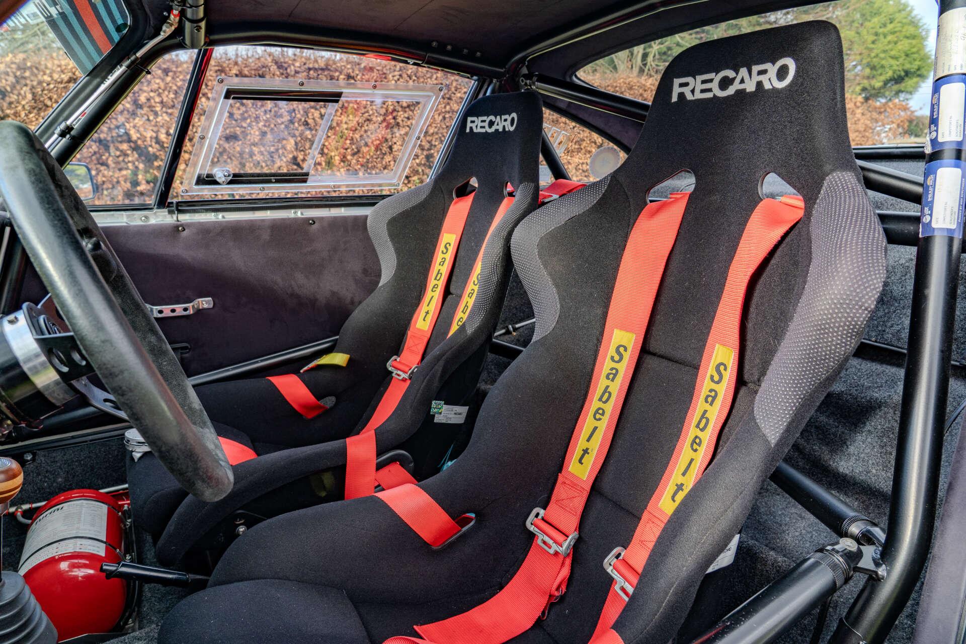 Porsche 911 view 16
