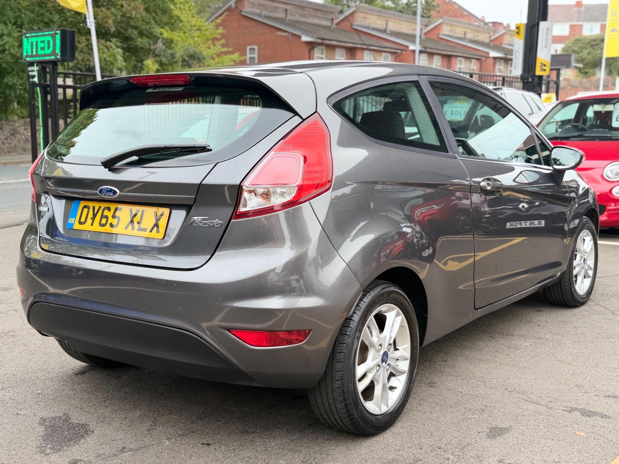 Ford Fiesta view 14