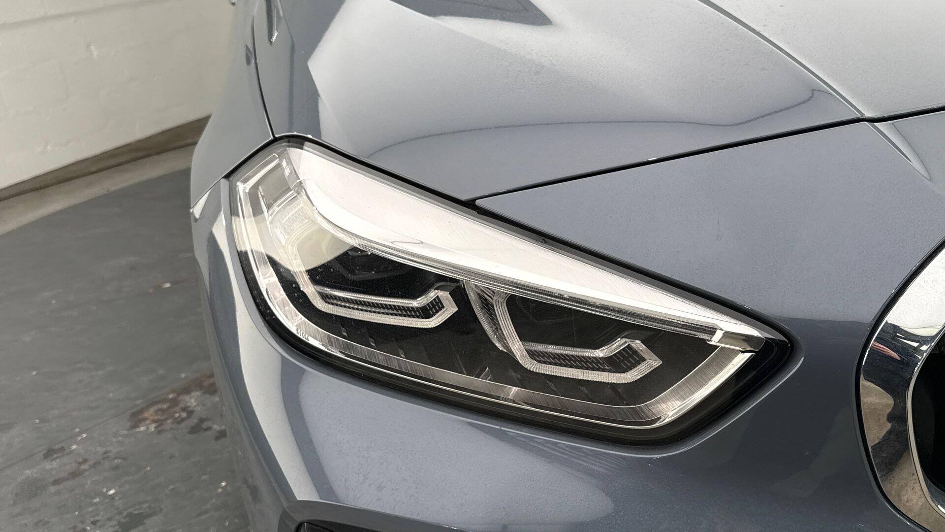 BMW 1 Series view 23