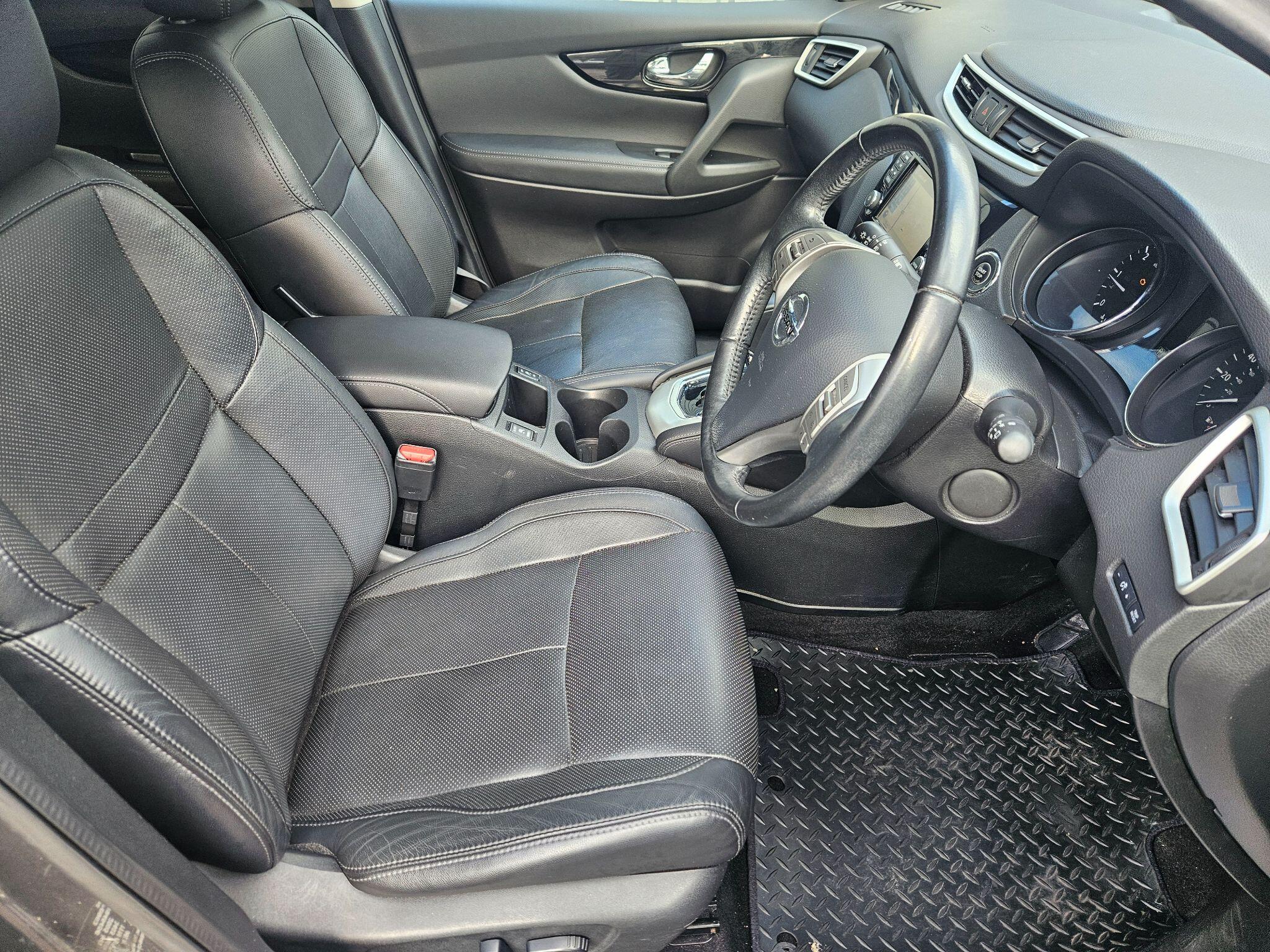 2017 Nissan Qashqai image 13