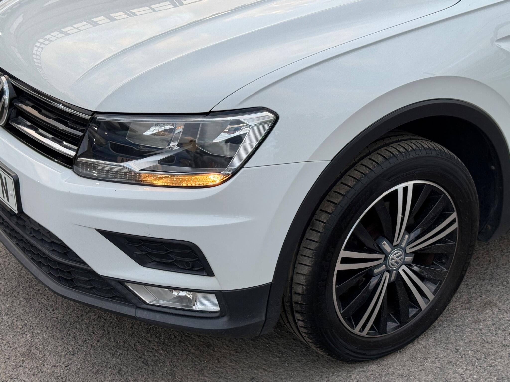 Volkswagen Tiguan - Image 24