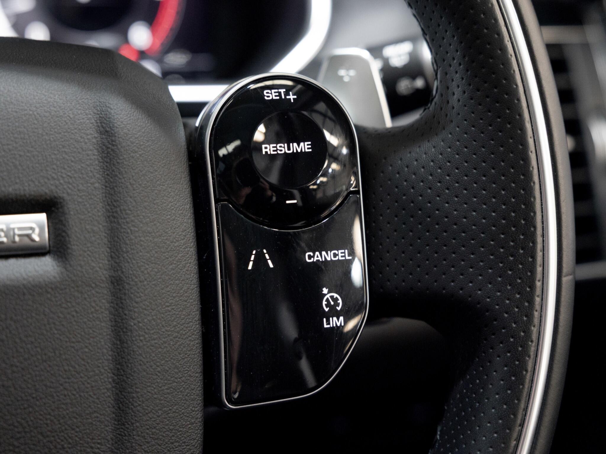 Land Rover Range Rover Sport view 22