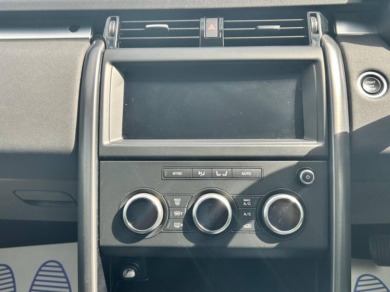 Land Rover Discovery view 36
