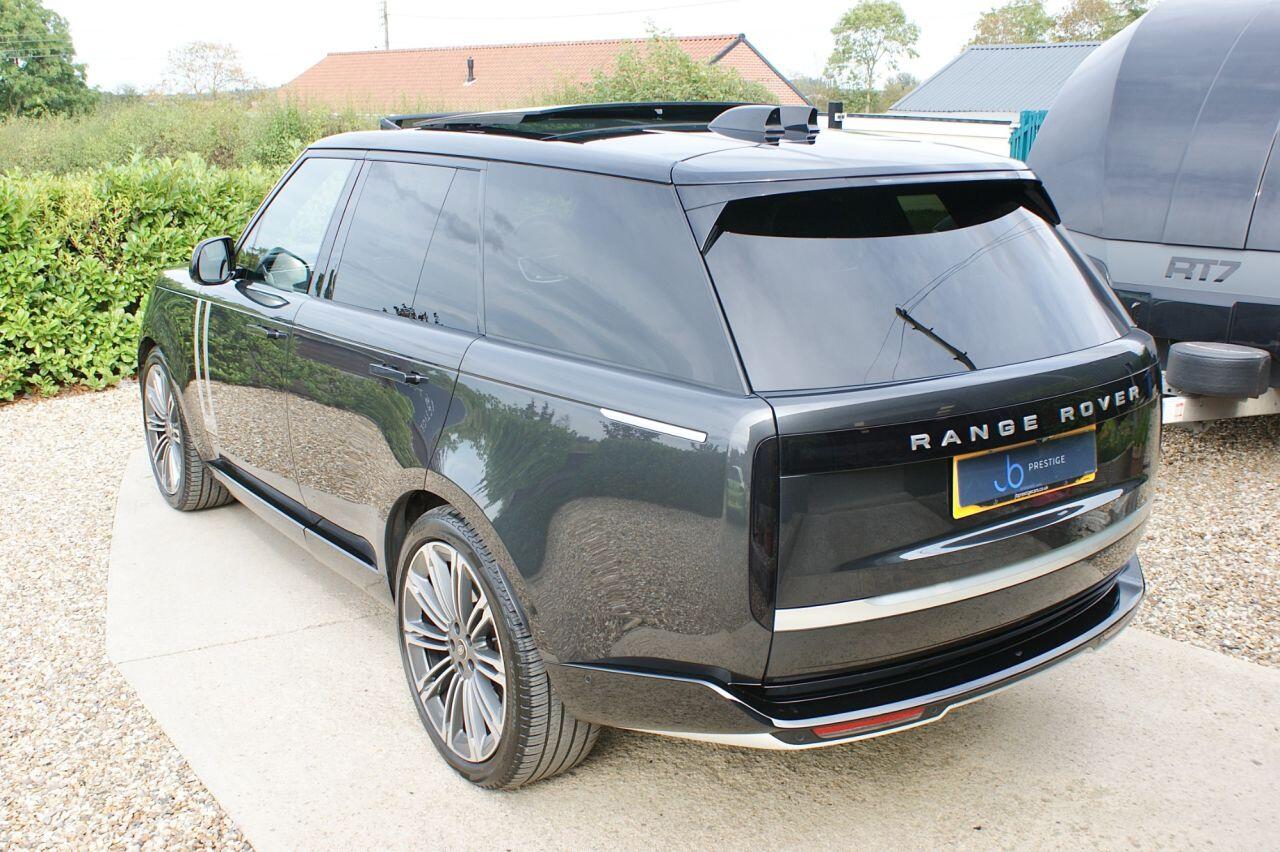 Land Rover Range Rover view 15