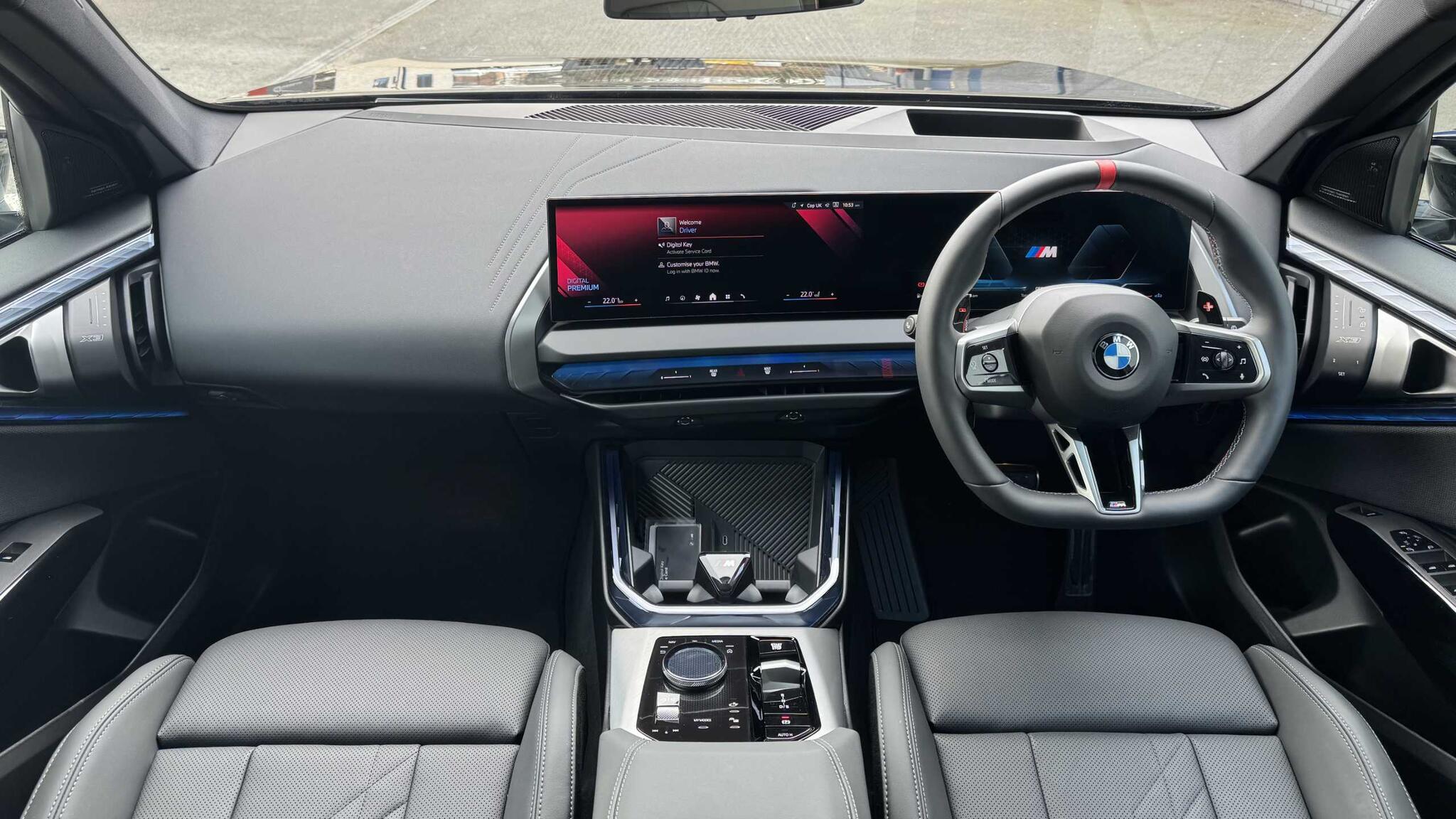 BMW X3 view 5