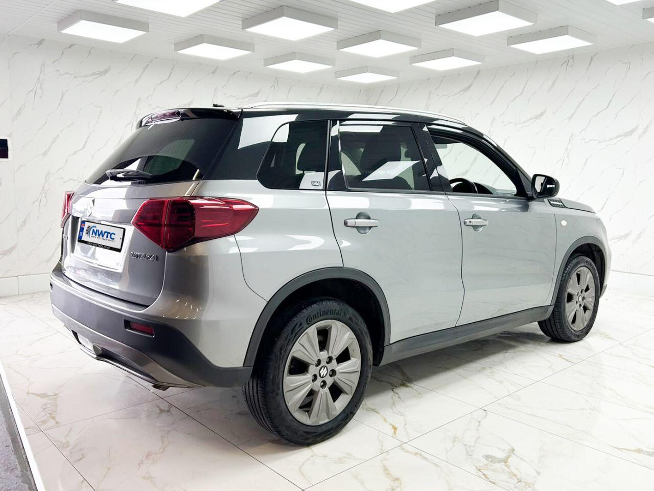 Suzuki Vitara view 9