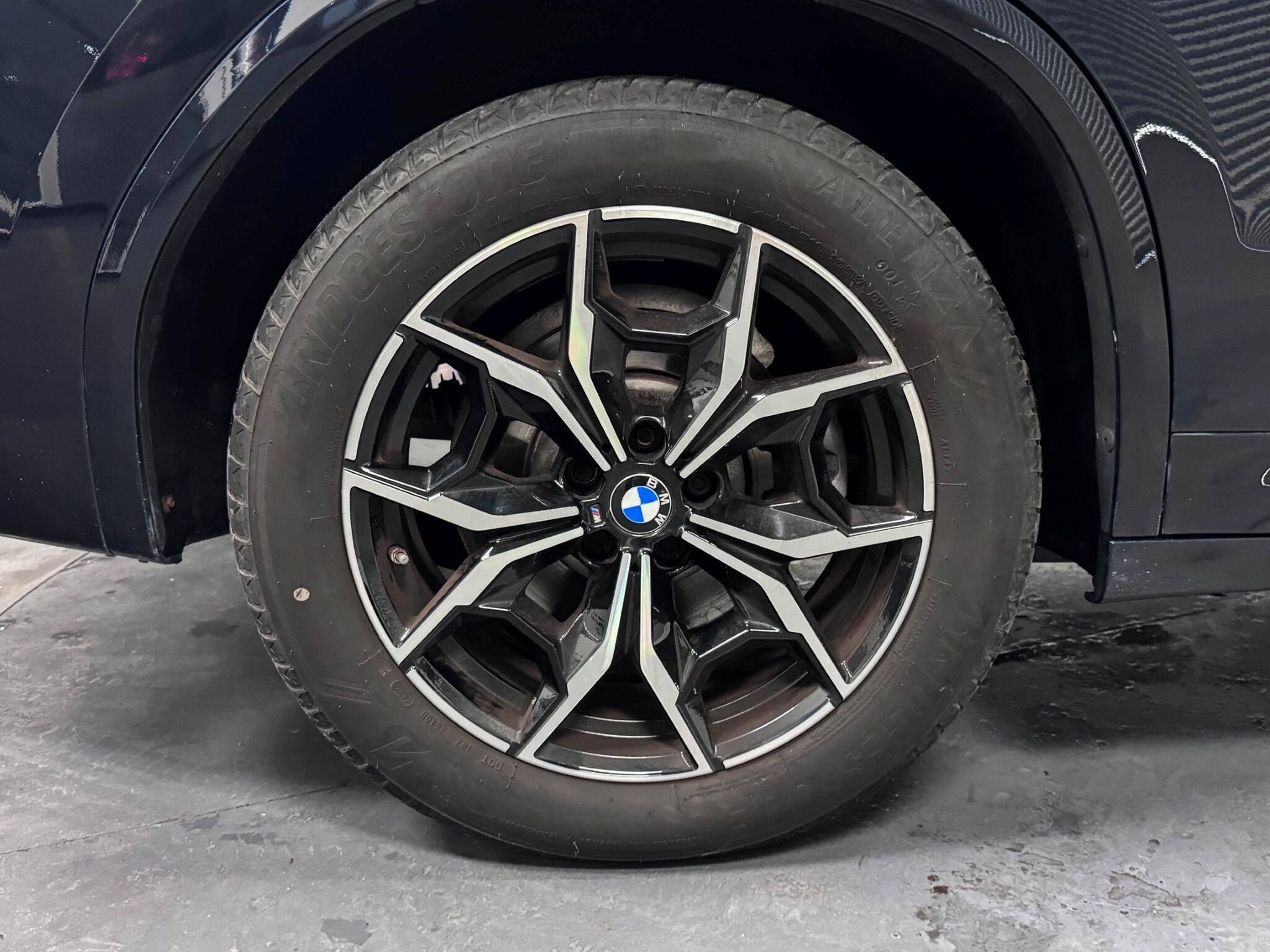 BMW X3 view 56