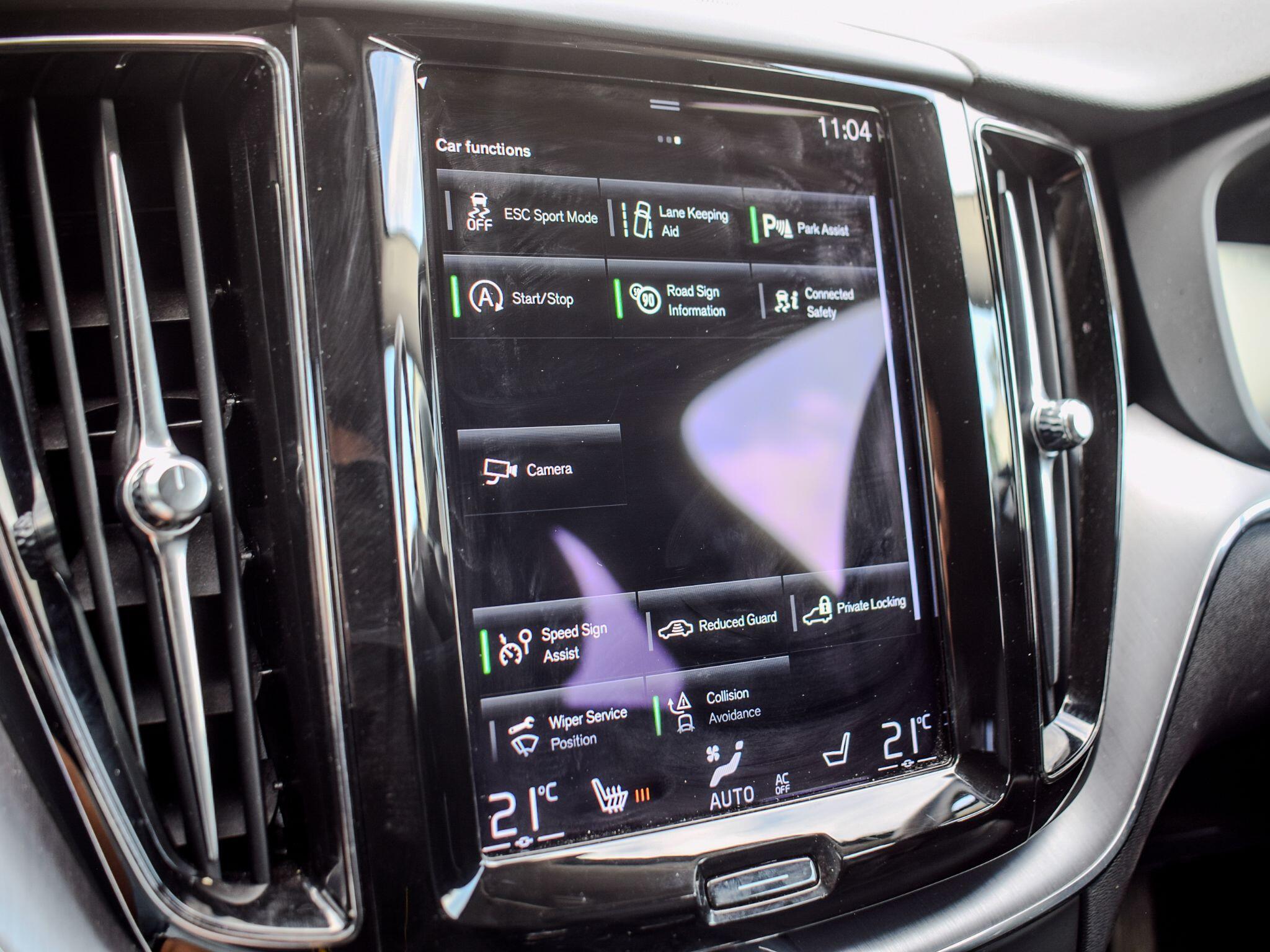Volvo XC60 view 16