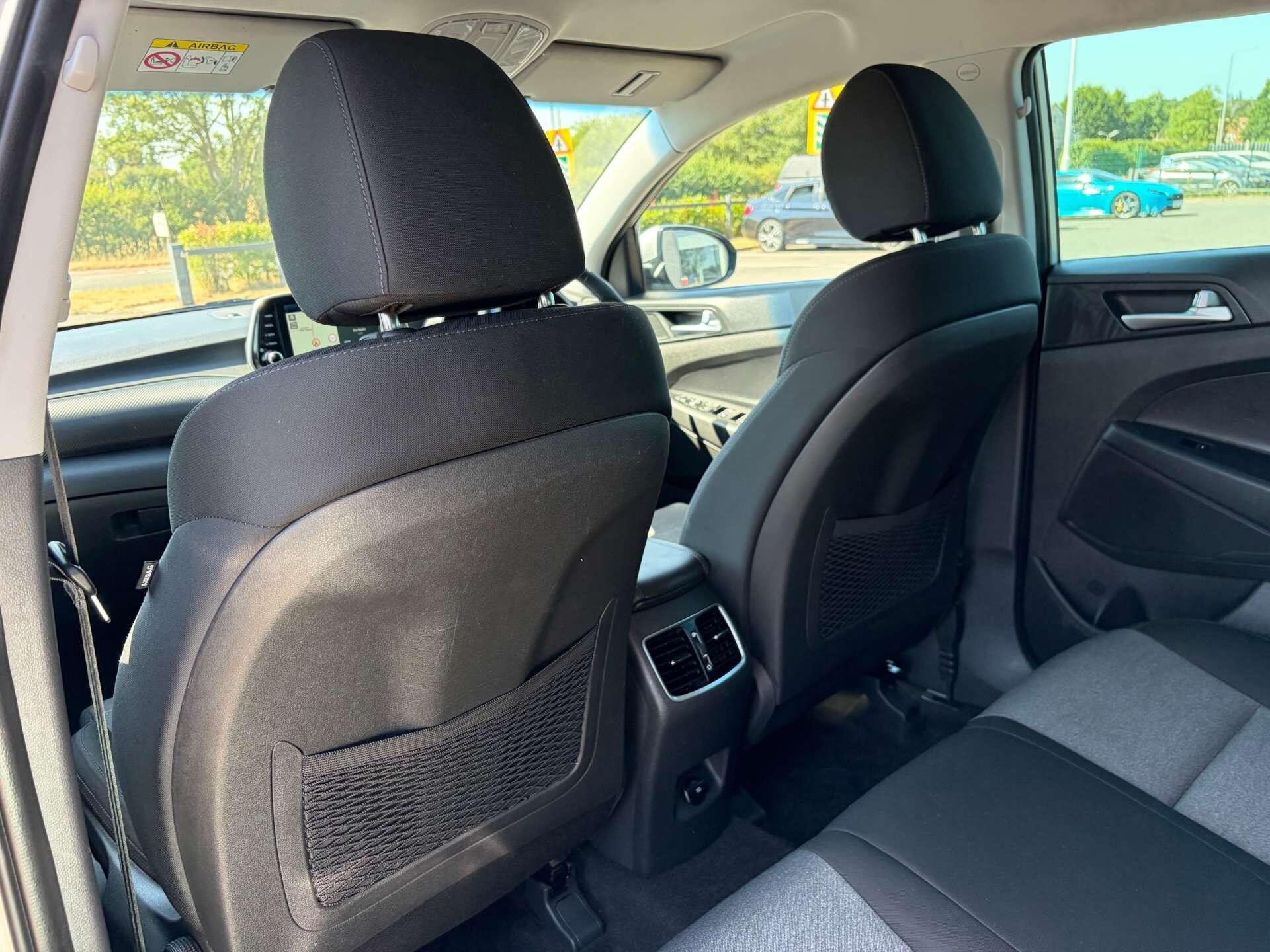 Hyundai Tucson view 22
